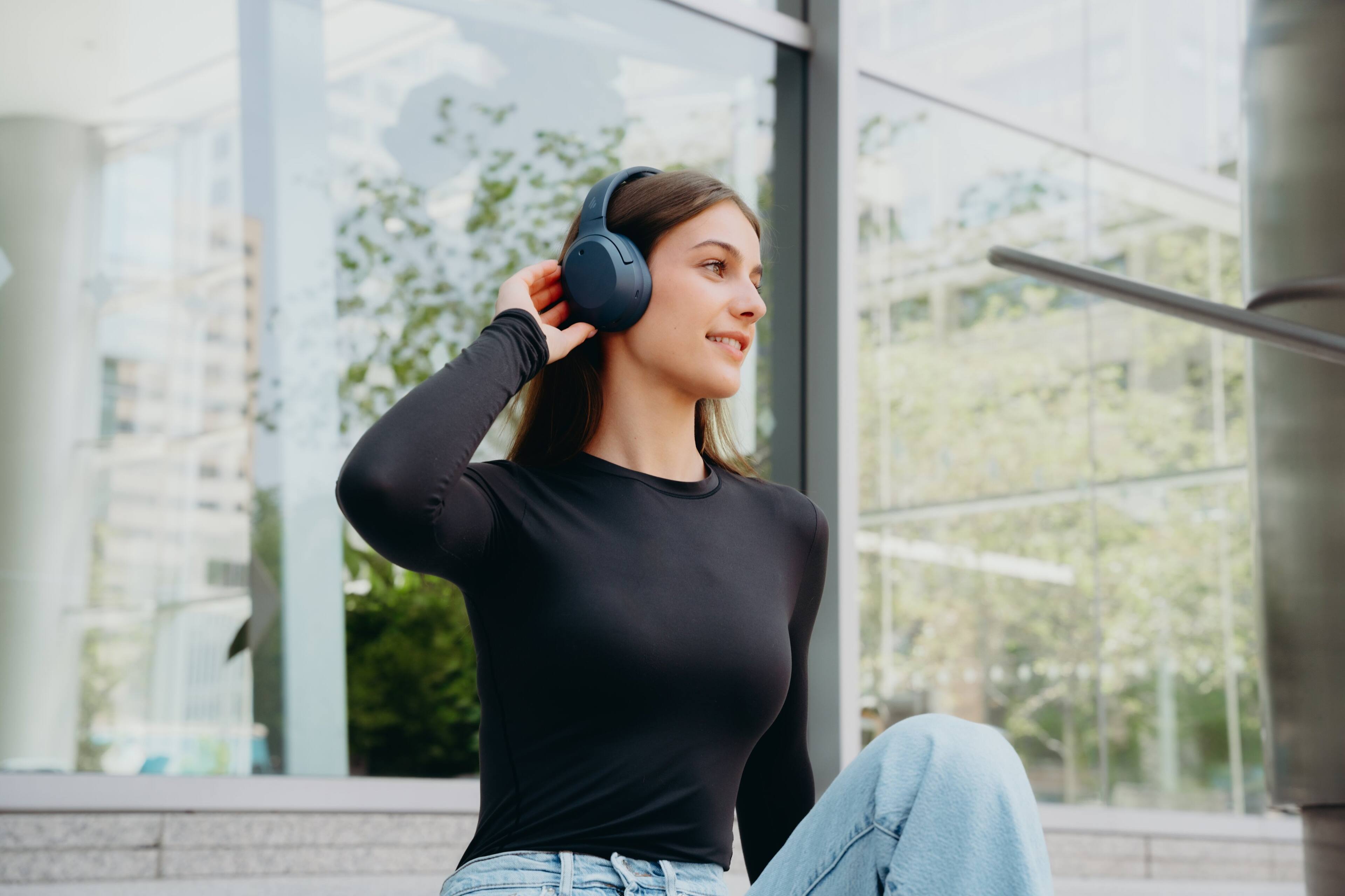 Alt View 3. Edifier - Edifier W820NB Plus Bluetooth ANC Over-Ear Headphones - Navy - Navy.