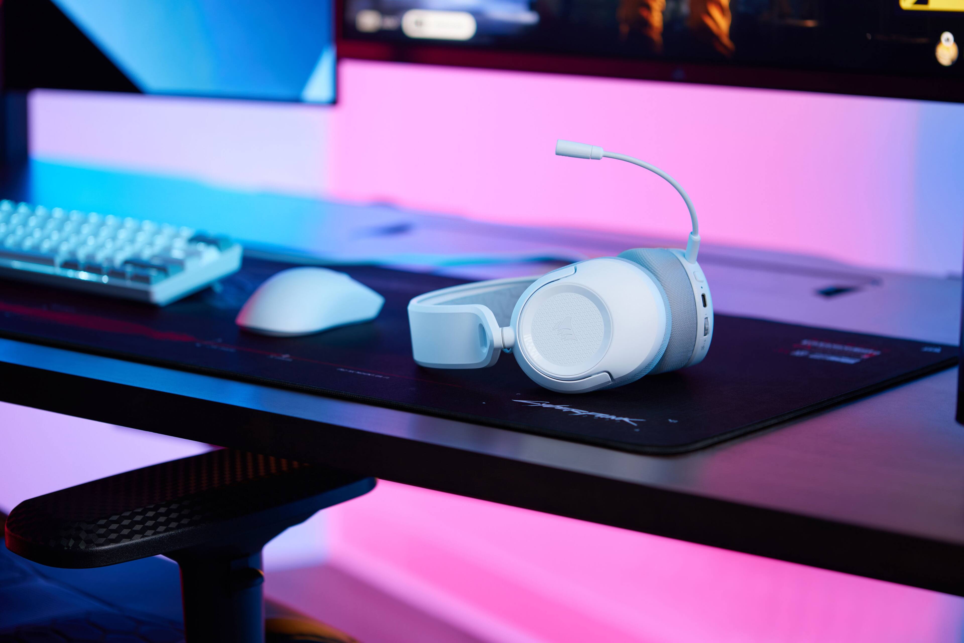 Alt View 11. CORSAIR - HS35 v3 Wireless Over-the-Ear Gaming Headset for PC,PS5,PS4, Nintendo Switch and Mobile - White.