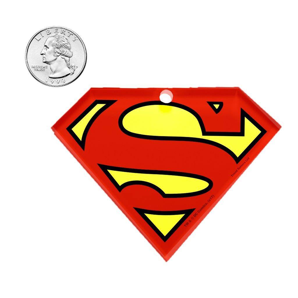 Sure, here is the corrected and grouped text from the image:

- "LIBERTY"
- "IN GOD WE TRUST"
- "1998"
- "DC Comics, Inc."
- "TM & © DC Comics (s17)"
- "Traded Services Ltd"