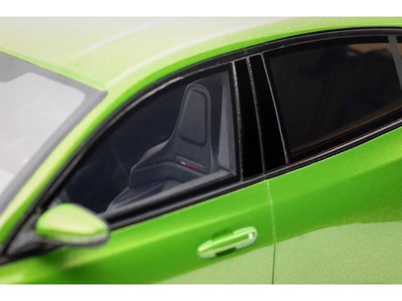 Left. Otto Mobile - 2022 Ford Focus MK5 ST Phase 2 Mean Green Metallic Limited Edition to 2000 pieces Worldwide 1/18 Model Car - Green Metallic.