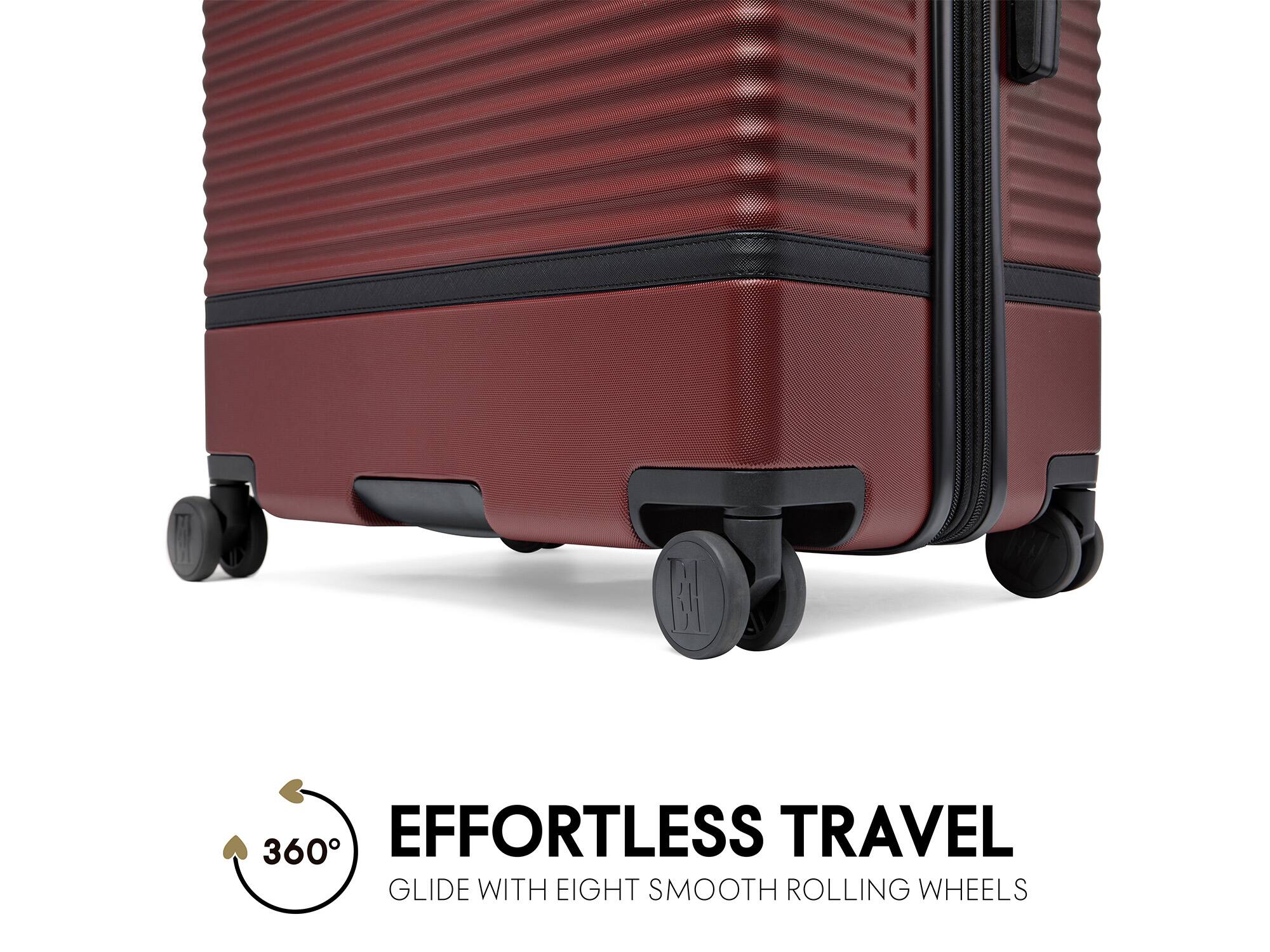 EFFORTLESS TRAVEL GLIDE WITH EIGHT SMOOTH ROLLING WHEELS 360