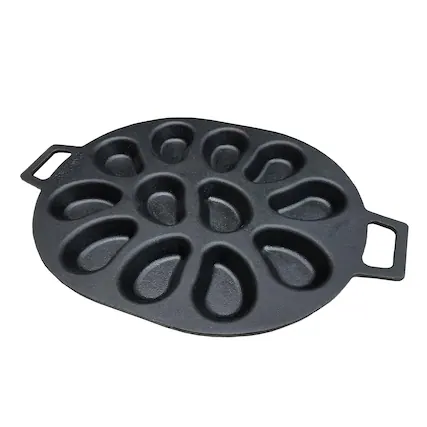 Front. Bayou Classic - Bayou Classic Cast Iron Shellfish Shaped Oyster Grill Pan for 12 Clams, Black - Black.