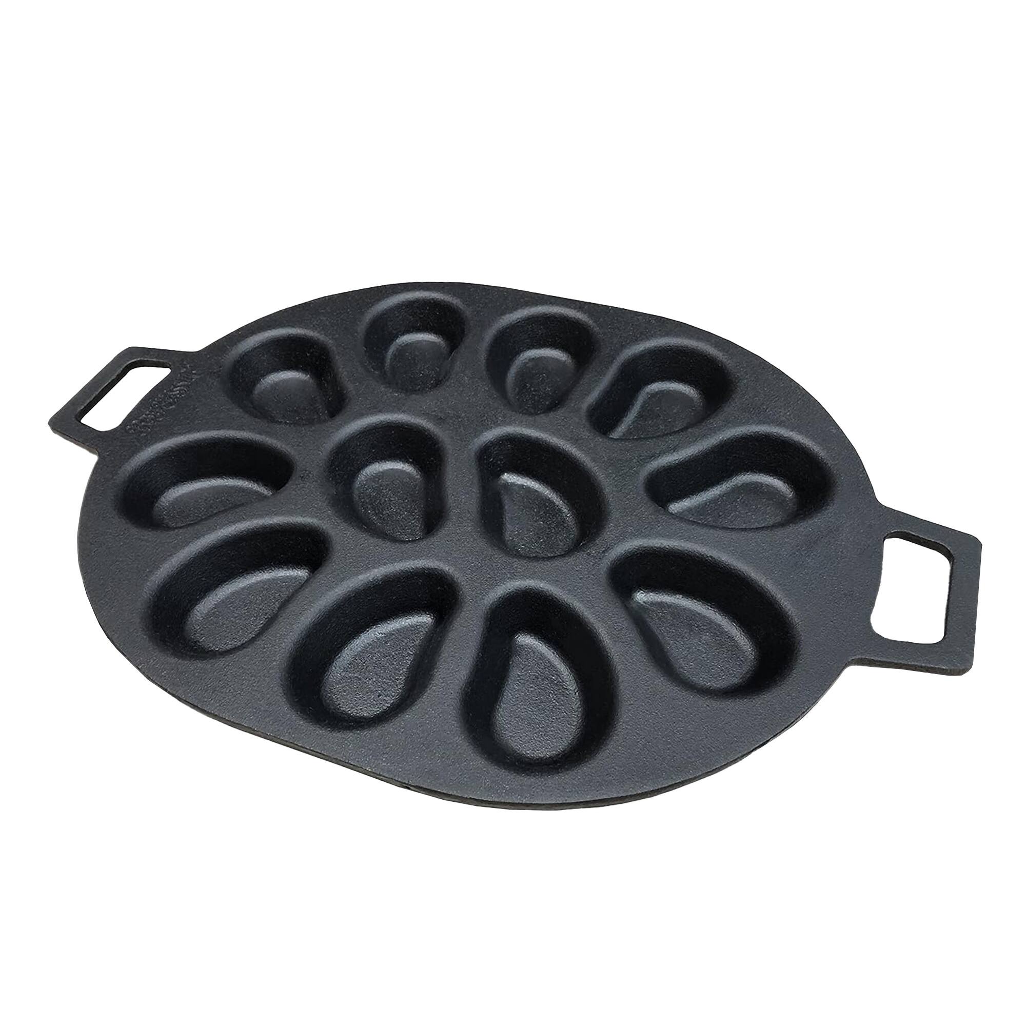 Front. Bayou Classic - Bayou Classic Cast Iron Shellfish Shaped Oyster Grill Pan for 12 Clams, Black - Black.