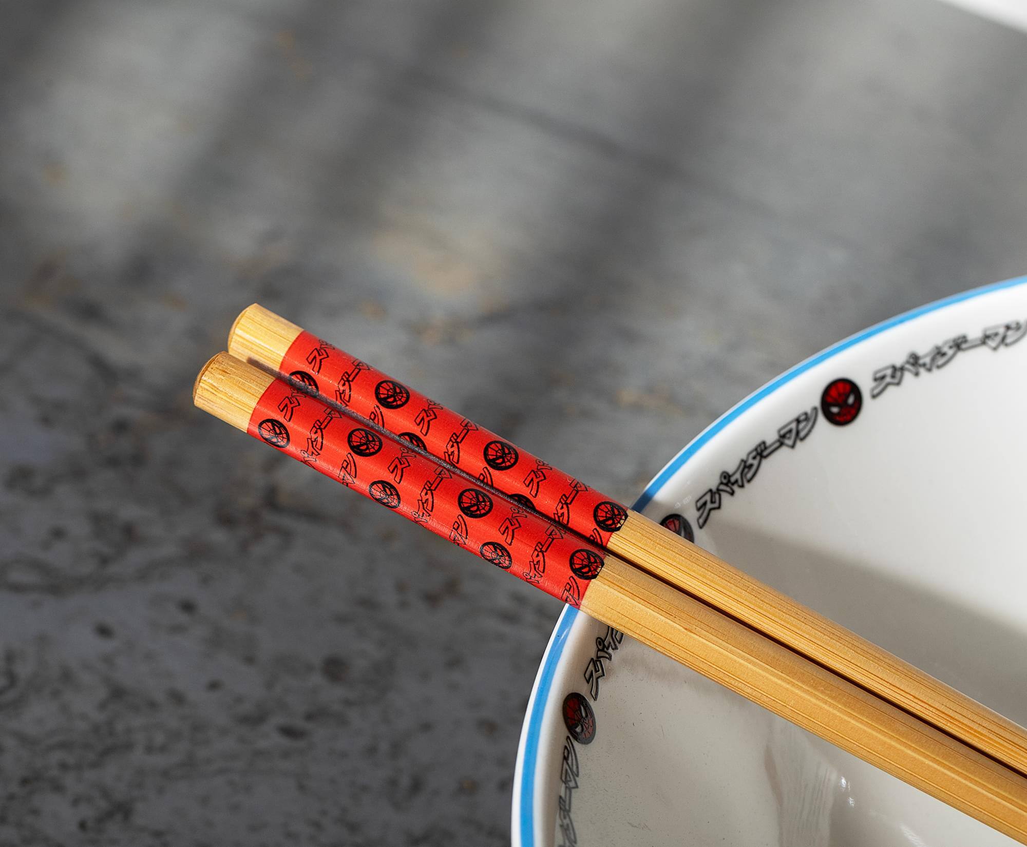 Alt View 3. Silver Buffalo - Marvel Spider-Man Manga Panels 30-Ounce Ramen Bowl and Chopstick Set - Multi-Colored.