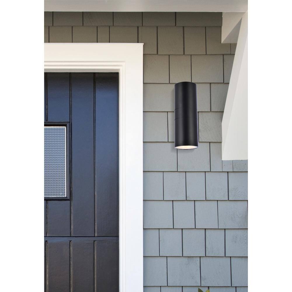 Back. Living District - Raine Outdoor Wall in black - Black.