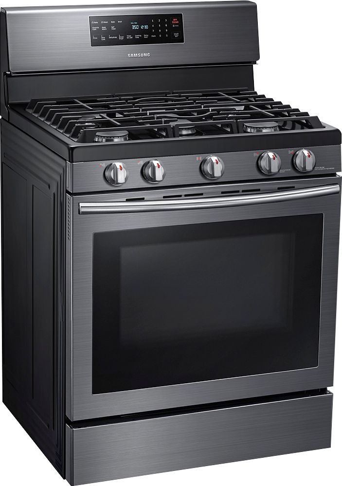 Angle View: Samsung - 5.8 Cu. Ft. Self-Cleaning Freestanding Fingerprint Resistant Gas Convection Range - Black stainless steel