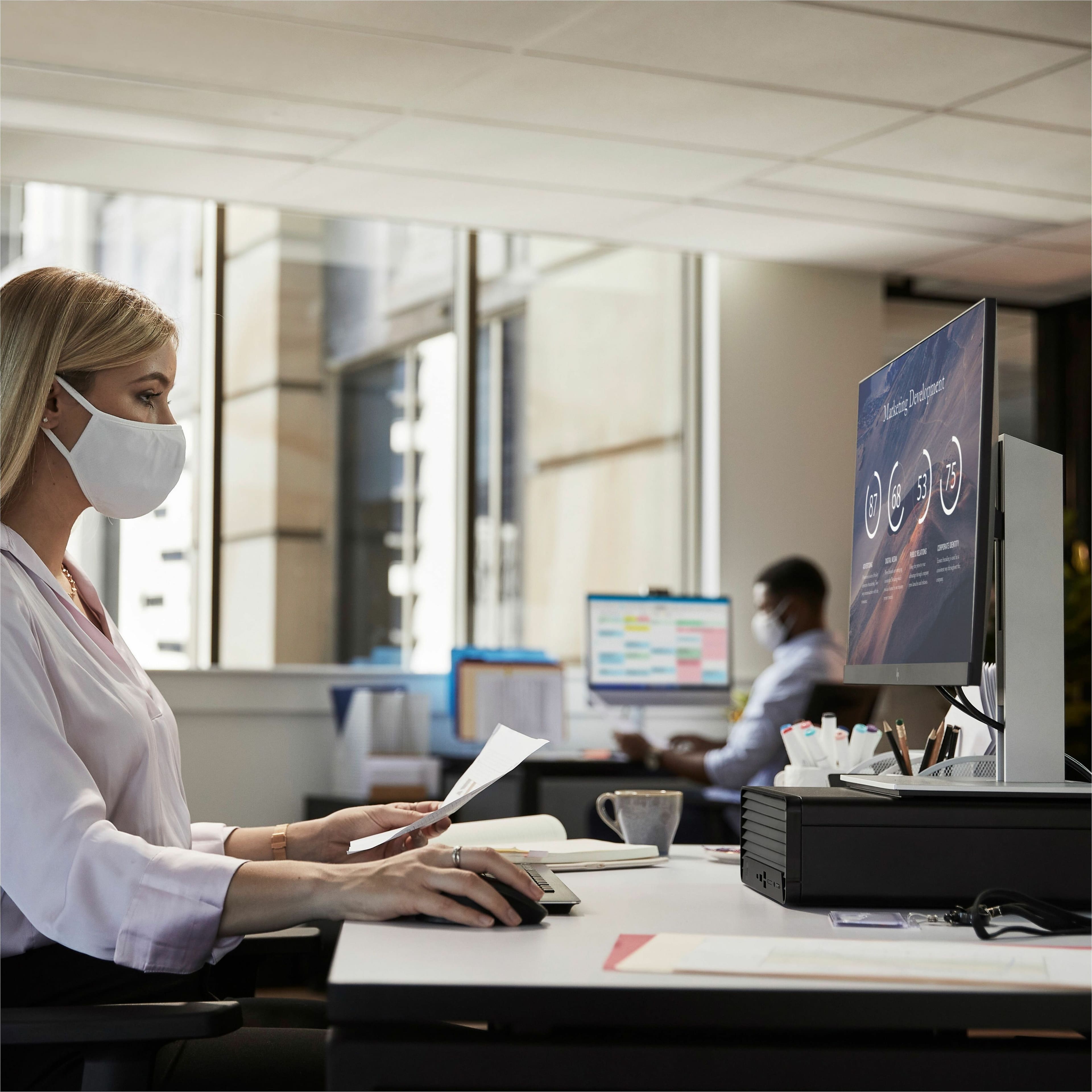 Alt View 40. HP - Pro SFF 400 G9 Desktop - Intel Core i5 - 8GB Memory - 256GB SSD - Black.