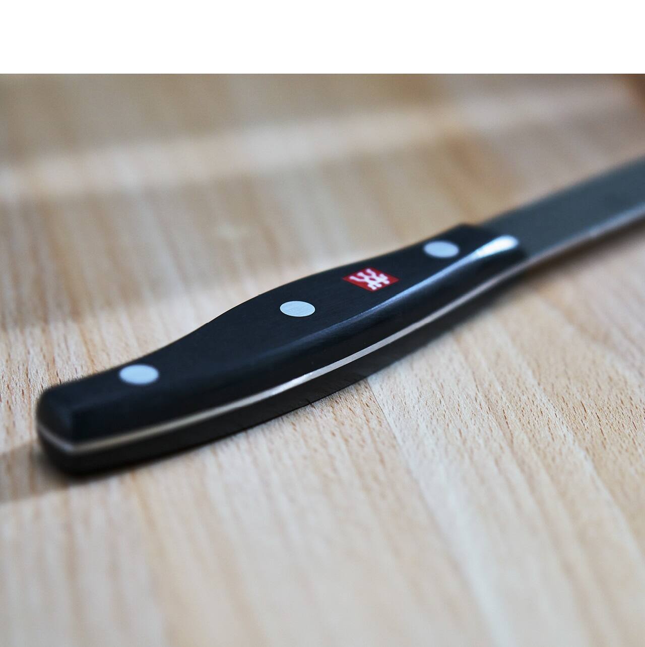 Alt View 5. ZWILLING - ZWILLING TWIN Signature 4-inch Paring Knife - Stainless Steel.