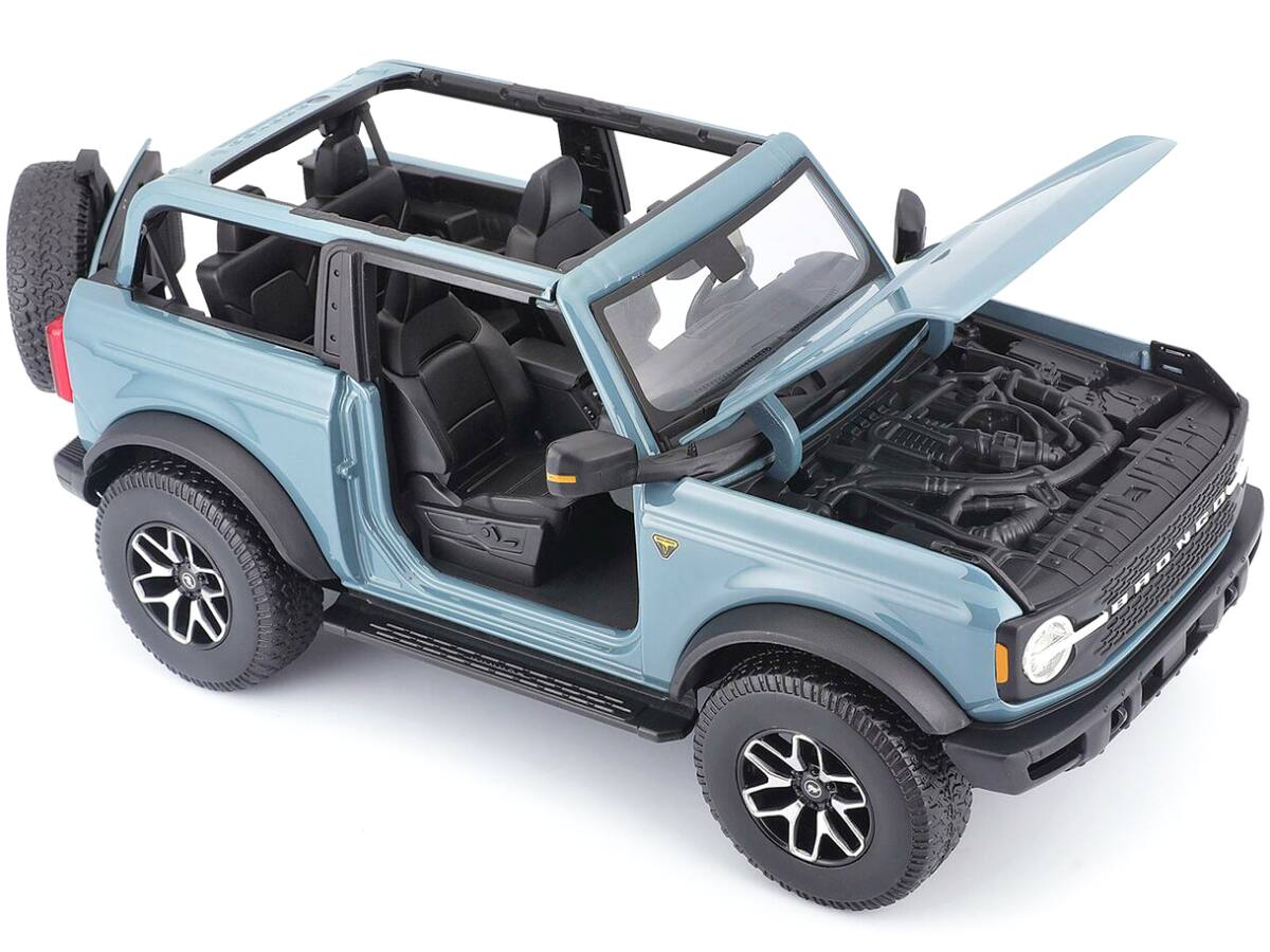 Alt View 1. Maisto - 2021 Ford Bronco Badlands Blue "Special Edition" 1/18 Diecast Model Car by Maisto.