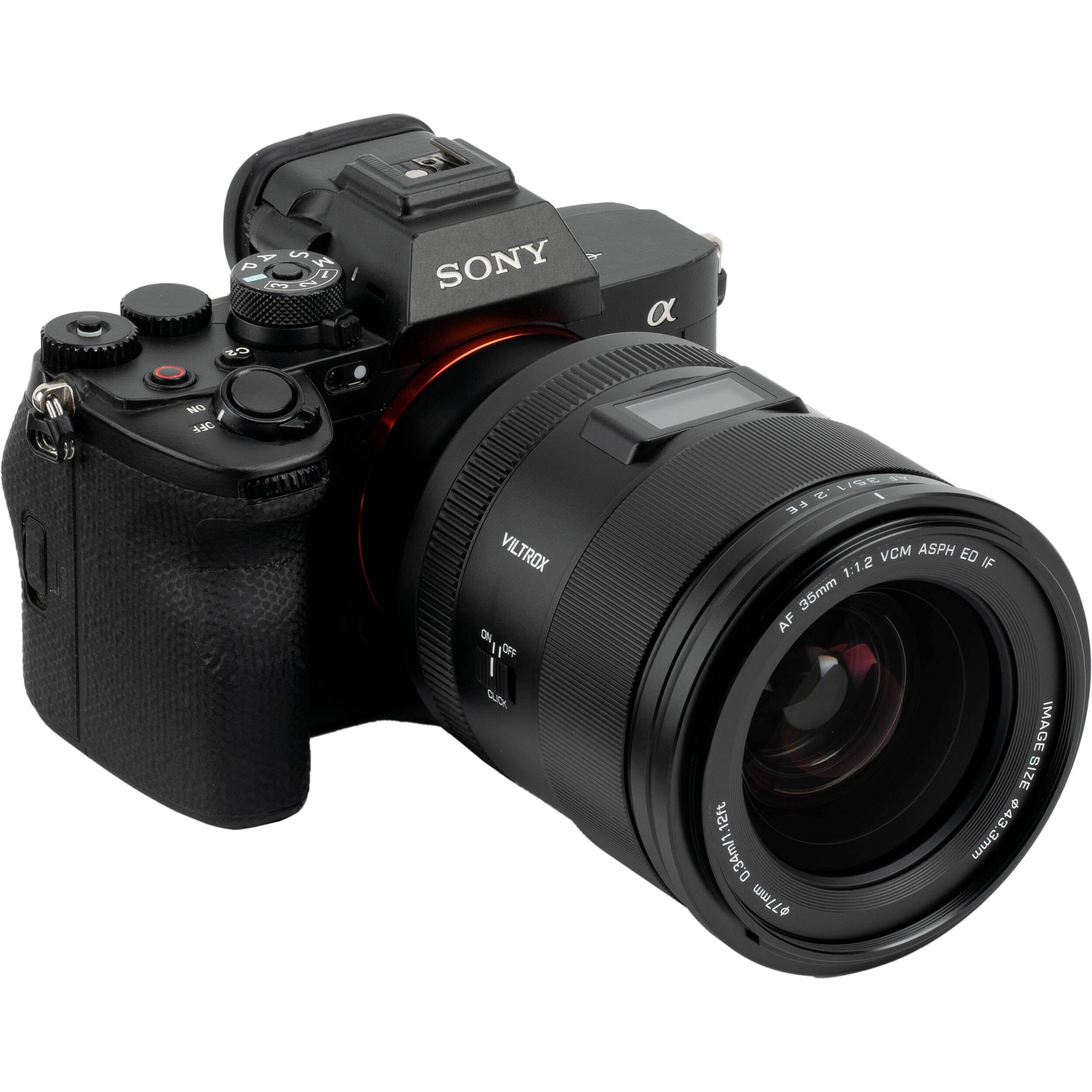 PASH S - 1 3 2 C2  
SONY  
a  
NO OFF  
VILTROX ON, FRO XLO  
7/4 35/1 2 I FE VCM ASPH ED 1:1.2 IF 35mm AF IMAGE SIZE .12ft 43.3mm 43. 0.34m/1, 77mm