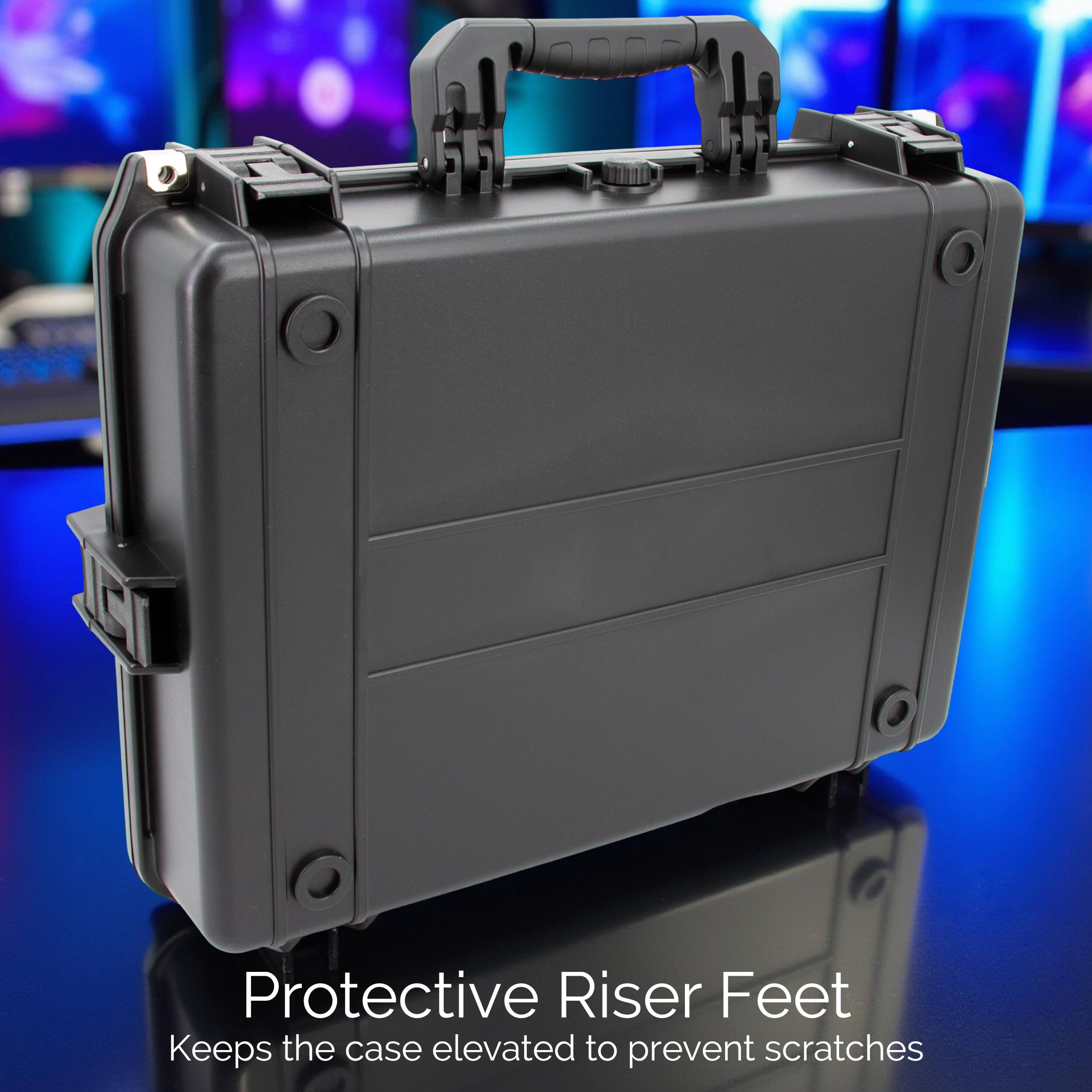 Protective Riser Feet  
Keeps the case elevated to prevent scratches
