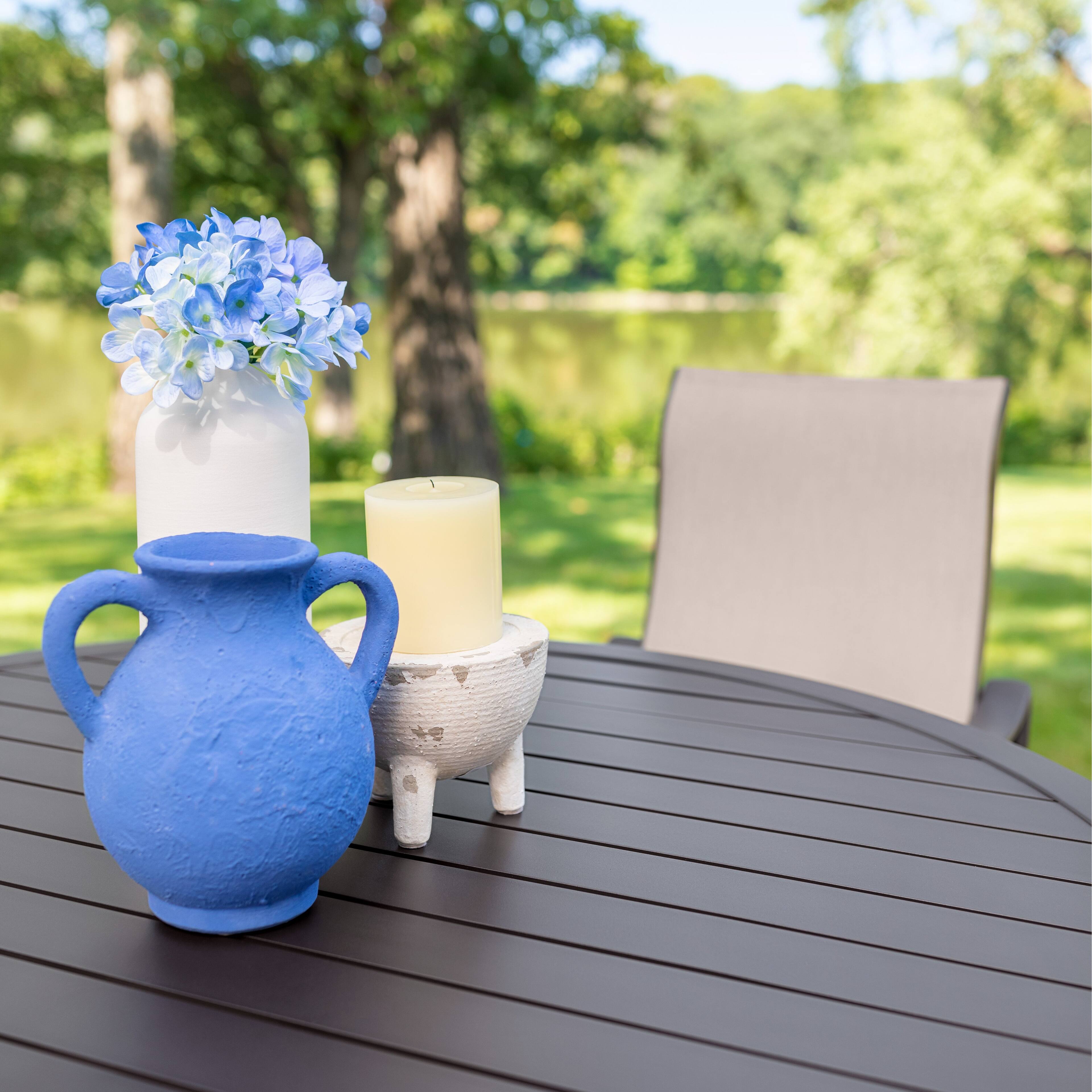 Alt View 1. Yardbird® - Pepin 7 Piece Rectangular Outdoor Dining Set with Swivel Rocking Chairs - Sierra.