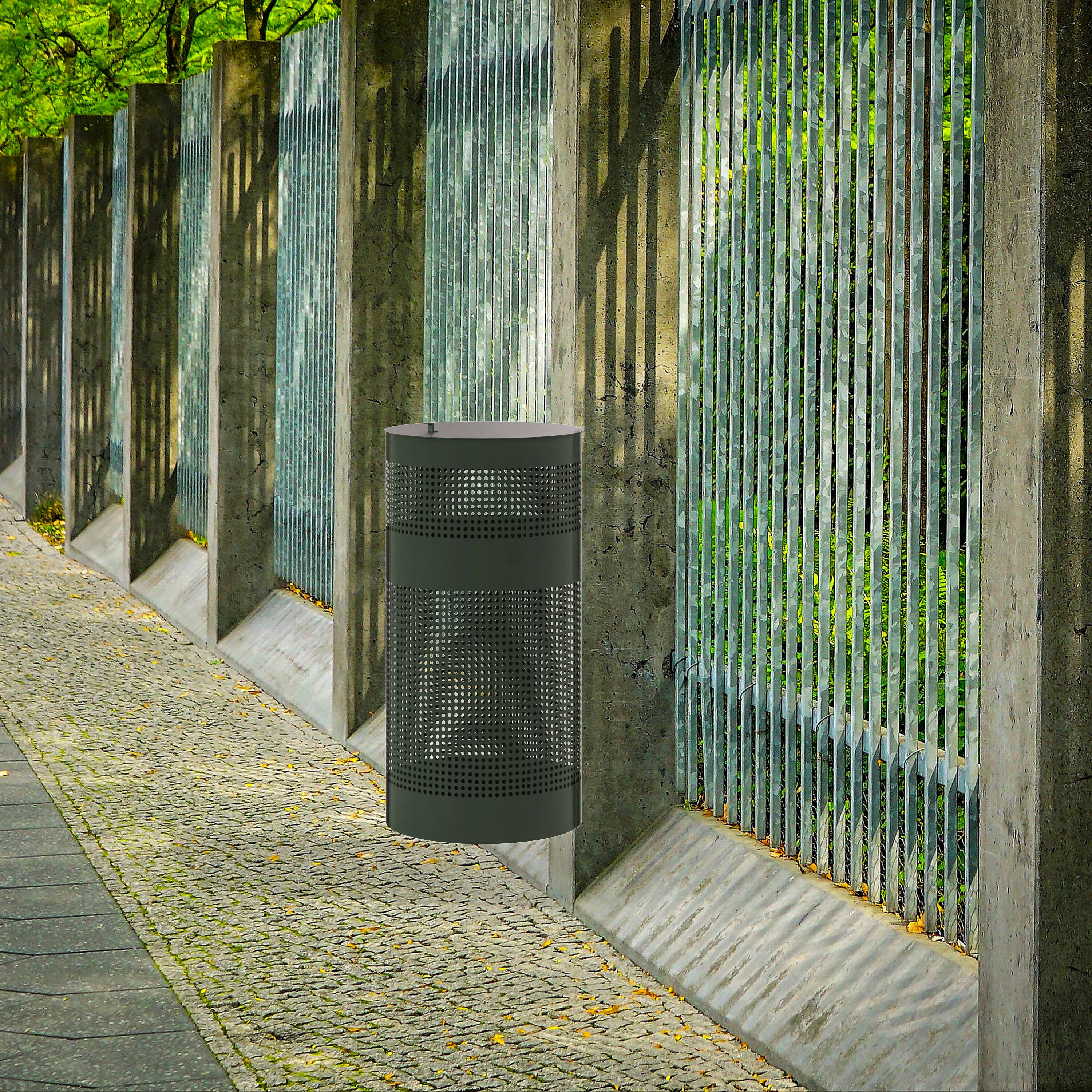 Alt View 1. Emma + Oliver - Kirk 11.5 Gallon Stainless Steel Outdoor Trash Can with Lid, Freestanding or Mountable Design, 20 Trash Bags Included - Green.