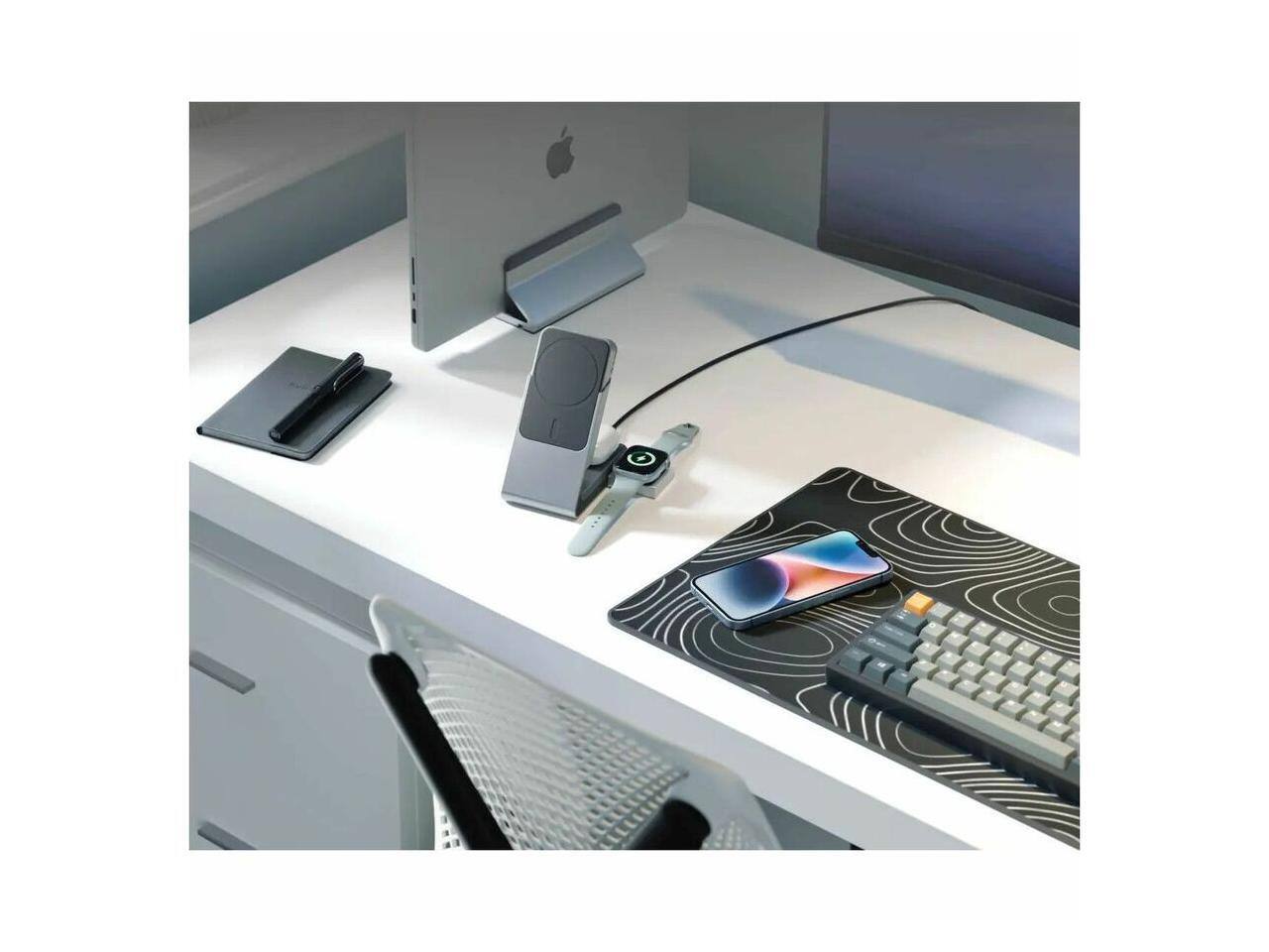 Alt View 2. Alogic - Alogic Charging Kit - Matrix MagSafe 3-in-1 Car & Power Bank Combo - Black - M31CPBCBK-G.