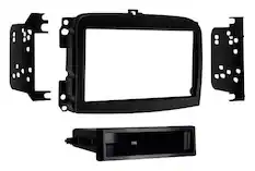 Front. Metra - Dash Kit for Select 2014-2021 Fiat 500L DIN DDIN - Black.