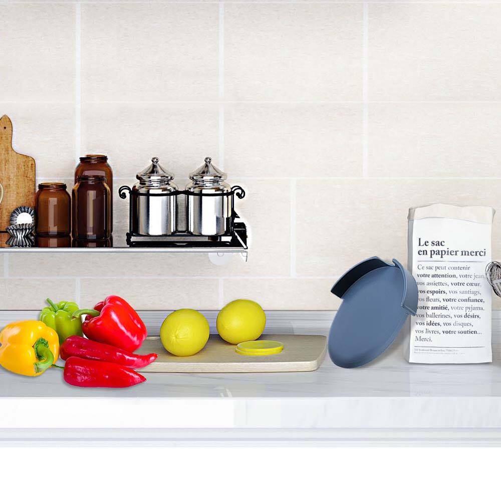 Le sac en papier merci Ce peut contenir votre attention, votre jean, vos assiettes, votre cœur, vos espoirs, vos santiags, vos fleurs, votre confiance, votre pjama, vos ballerines, vos disirs, vos idées, vos disques, vos livres, votre soutien... Merci.