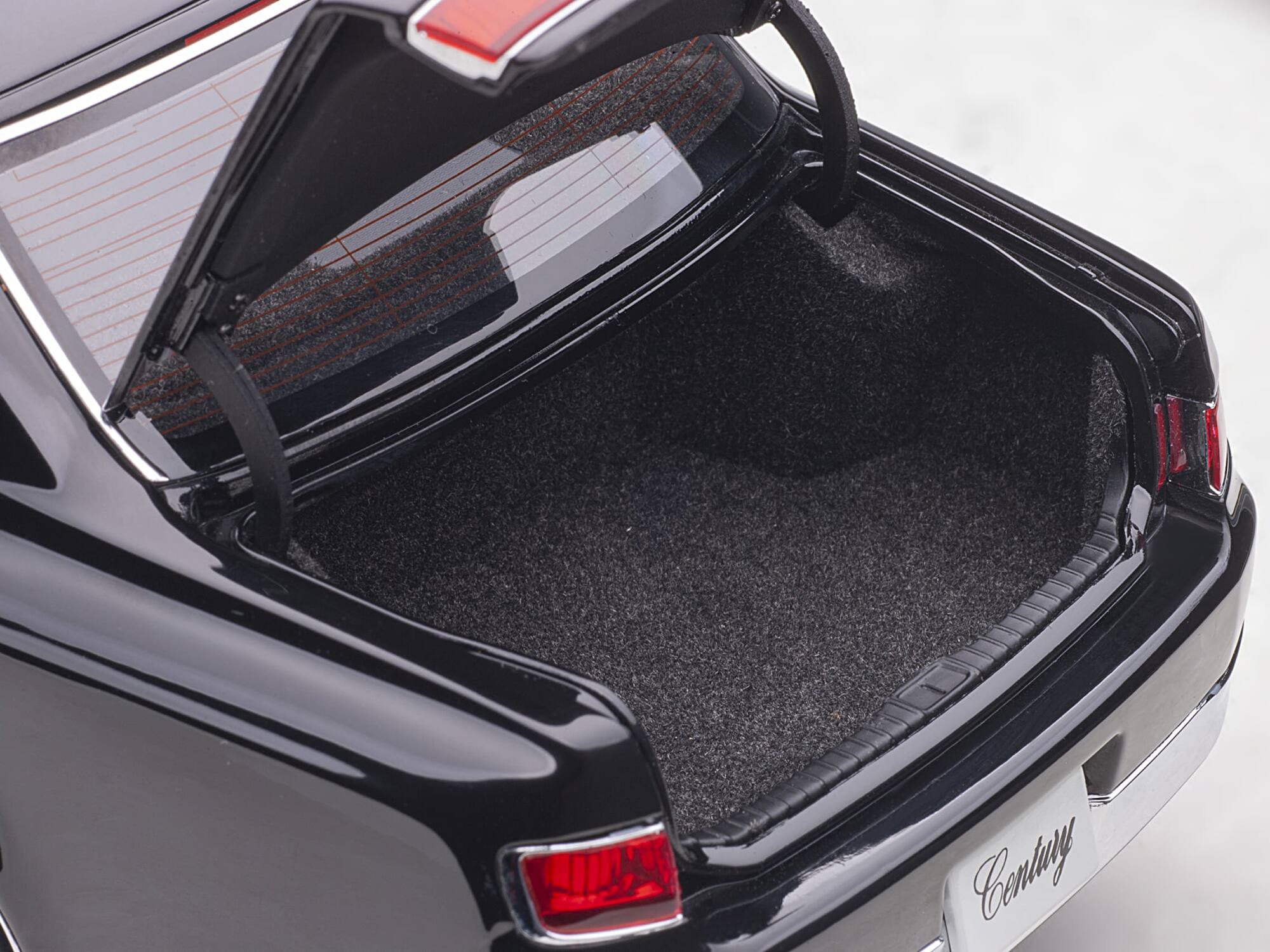 Alt View 4. Autoart - Toyota Century RHD (Right Hand Drive) Black 1/18 Model Car by Autoart.