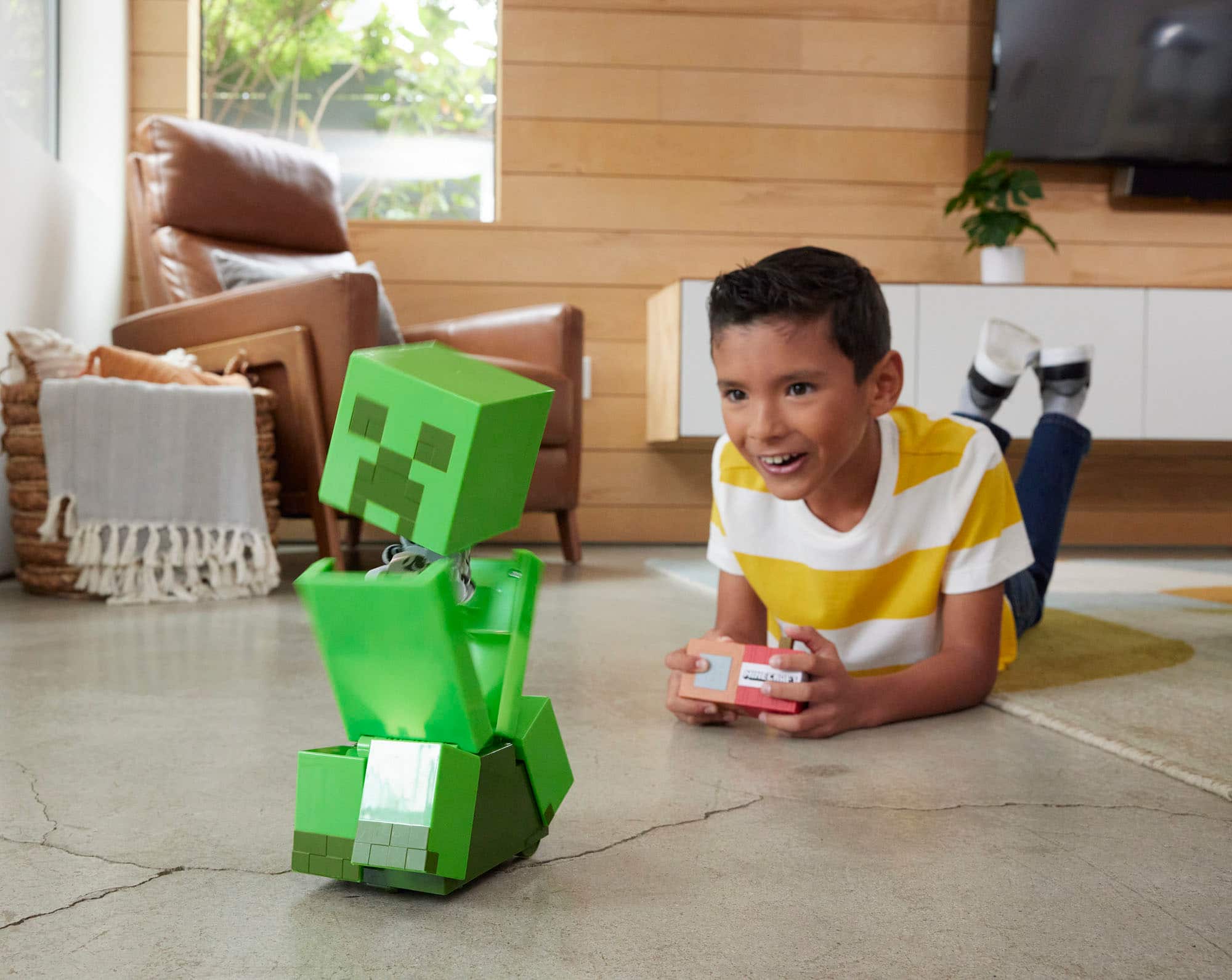 Alt View 16. Minecraft - 10" Exploding RC Creeper - Green.