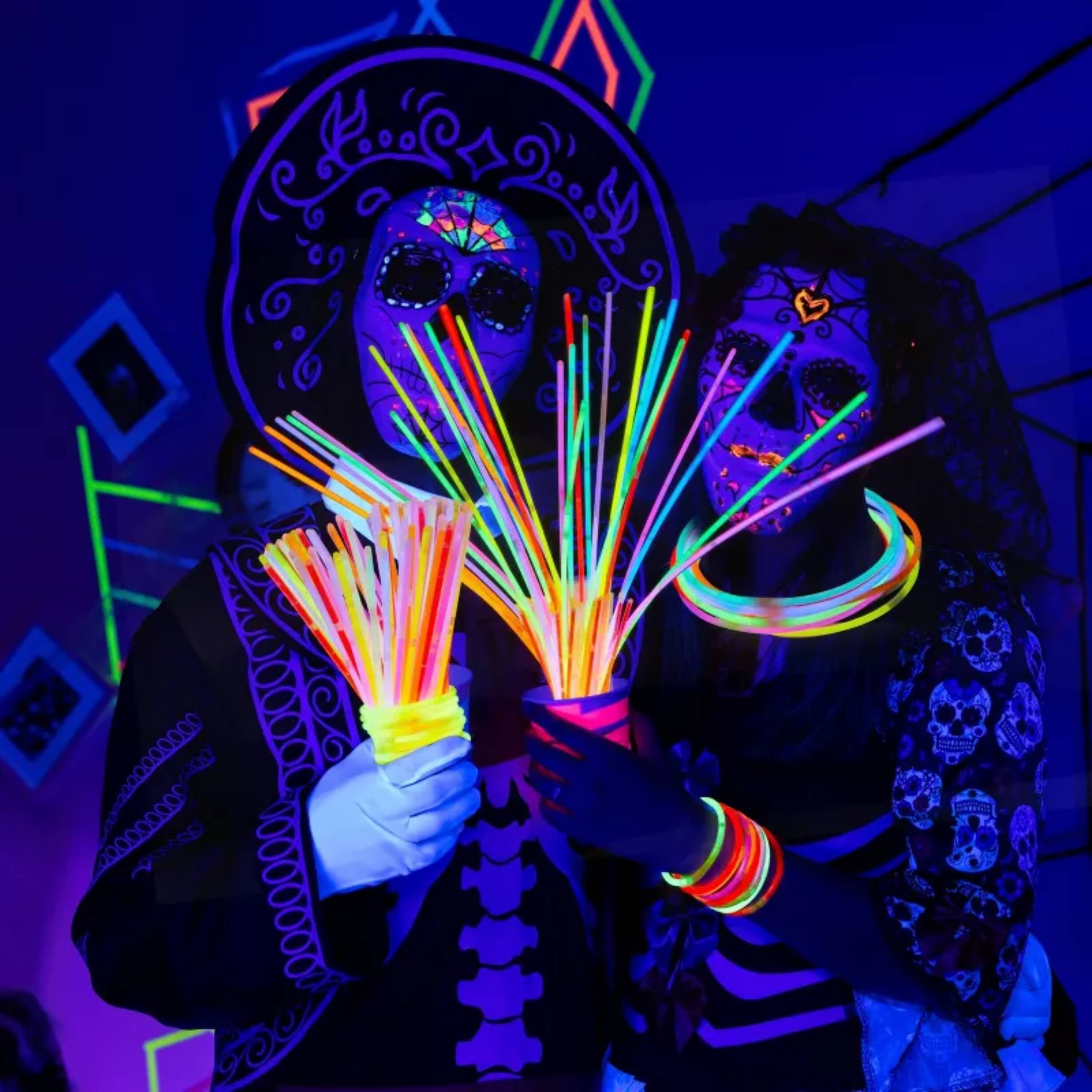 Back. Joyfy - 100Pcs Glow Sticks Bulk 8" Glowsticks, Glow Stick Bracelets Necklaces, Glow in the Dark Party Favors, Easter Christmas - Multicolor.