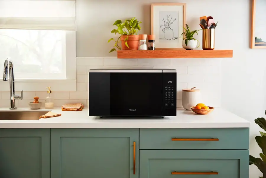 2.2 cu ft Whirlpool microwave