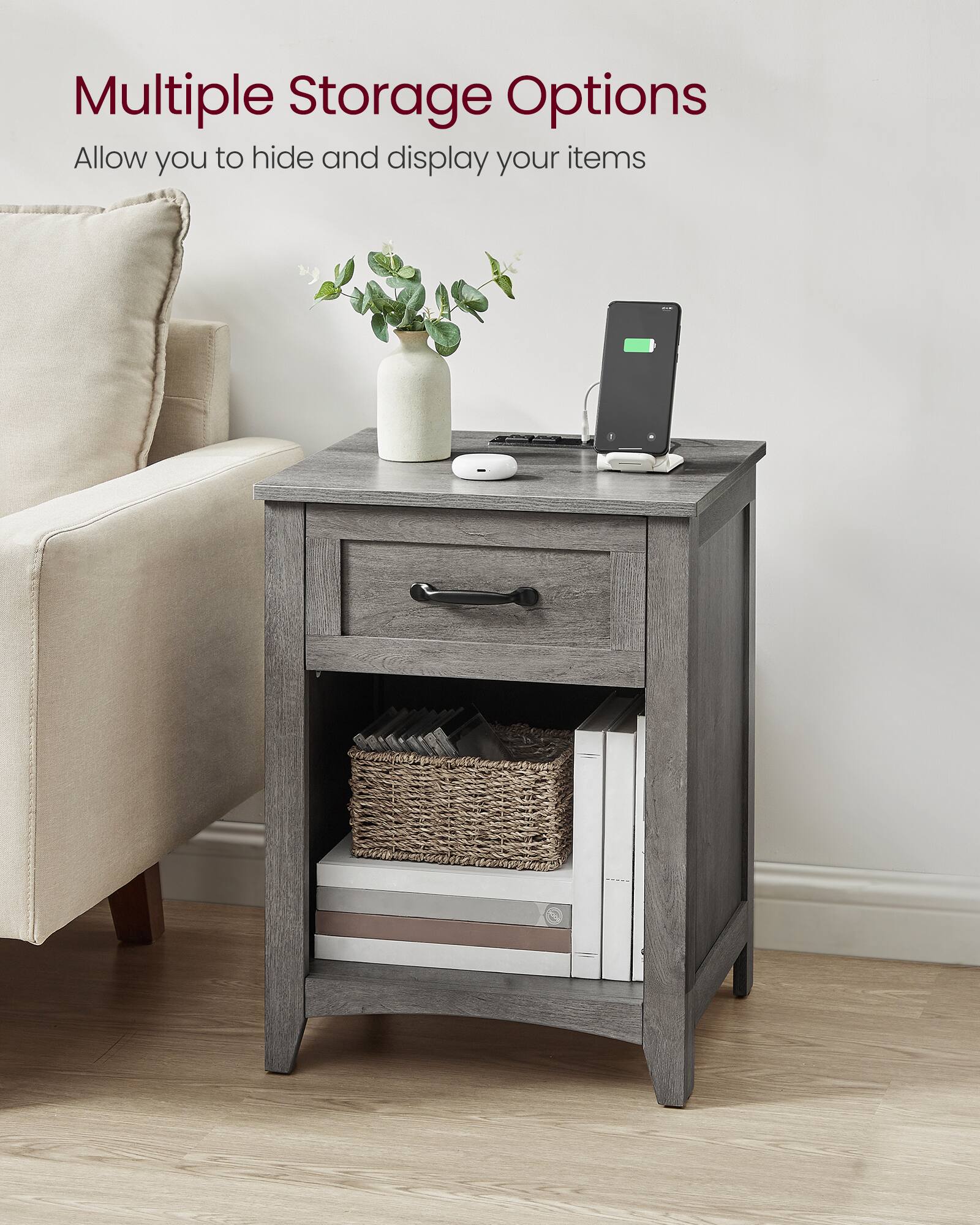 Multiple Storage Options  
Allow you to hide and display your items