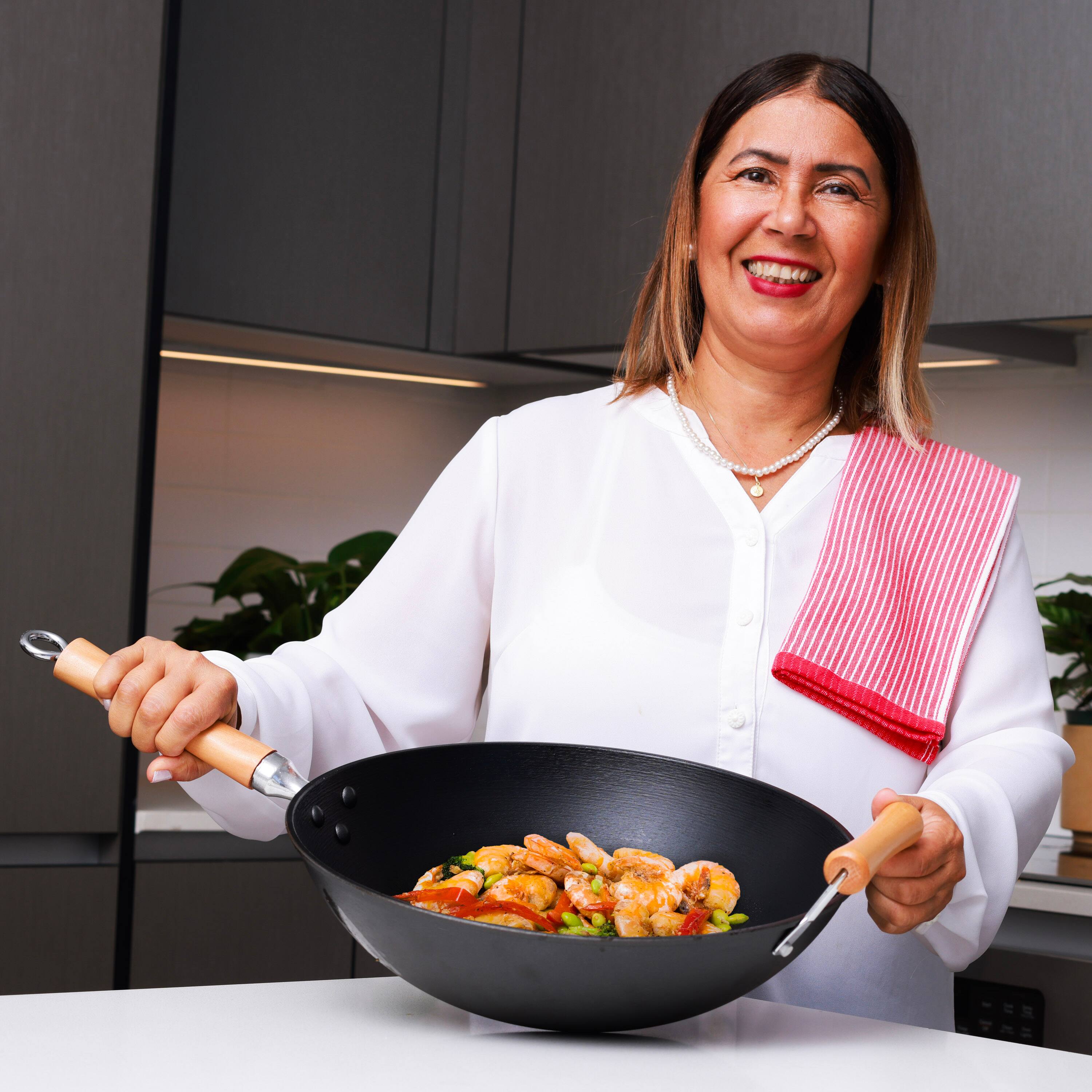 Alt View 5. Escali - Joyce Chen Professional Series 14-Inch Preseasoned Cast Iron Flat Bottom Wok with Maple Handle - Black.