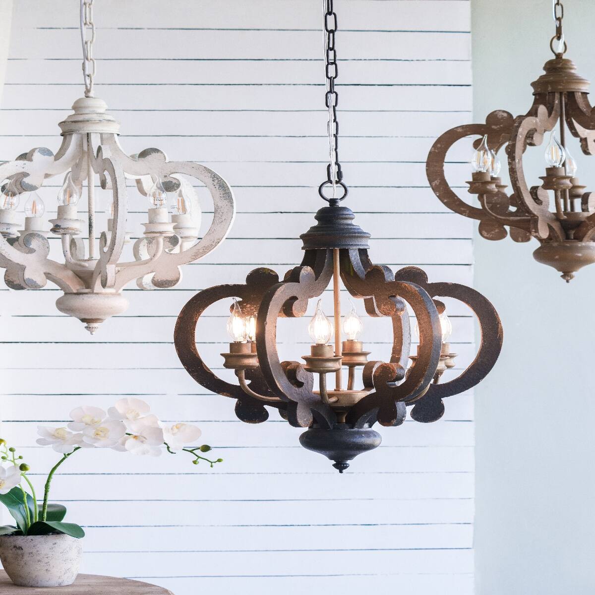 Back. Loheer - Loheer Six Light French Country Wood Chandelier with Adjustable Chain for Kitchen or Foyer.