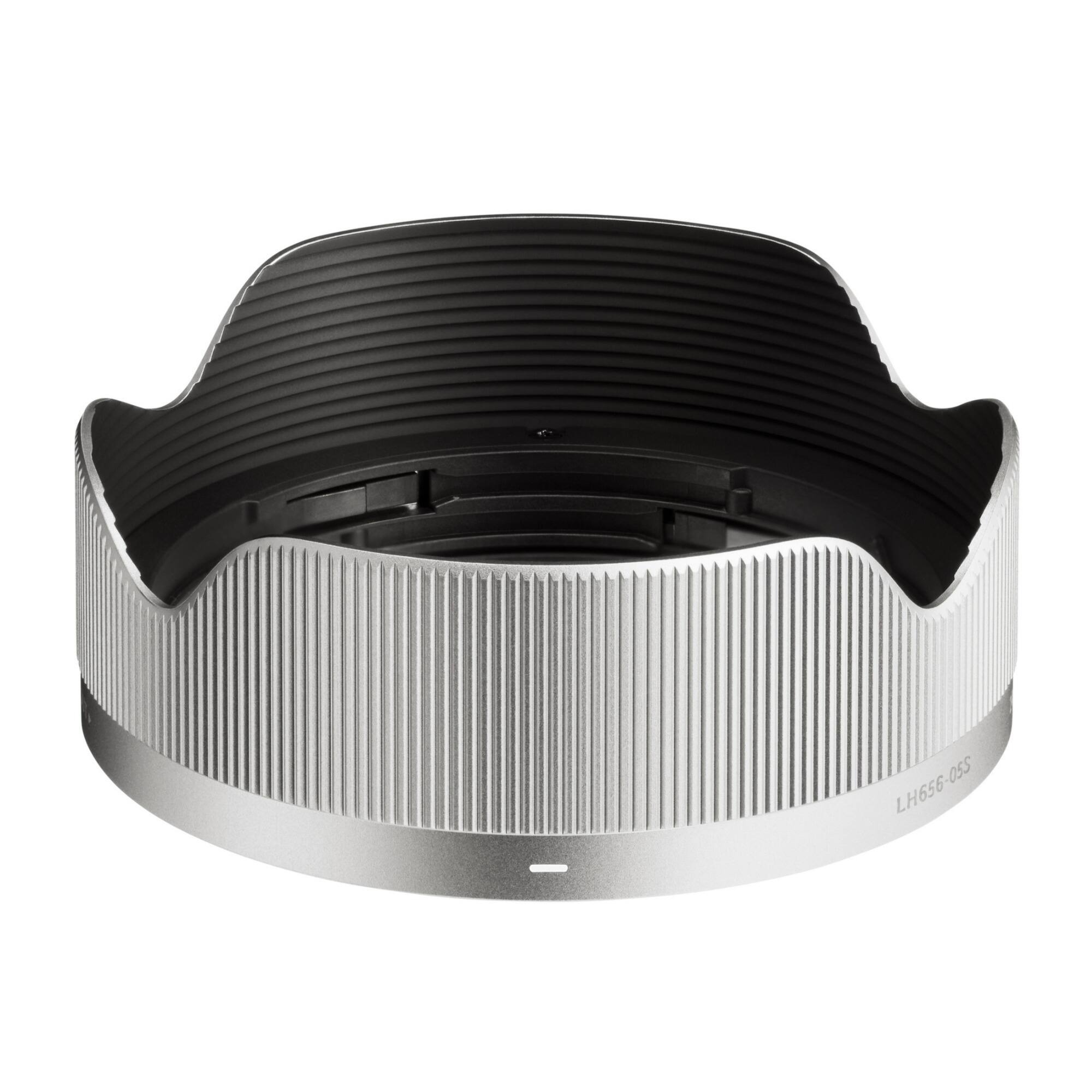Angle. Sigma - Sigma 24mm F3.5 DG Silver Contemporary Lens for L Mount - Silver.