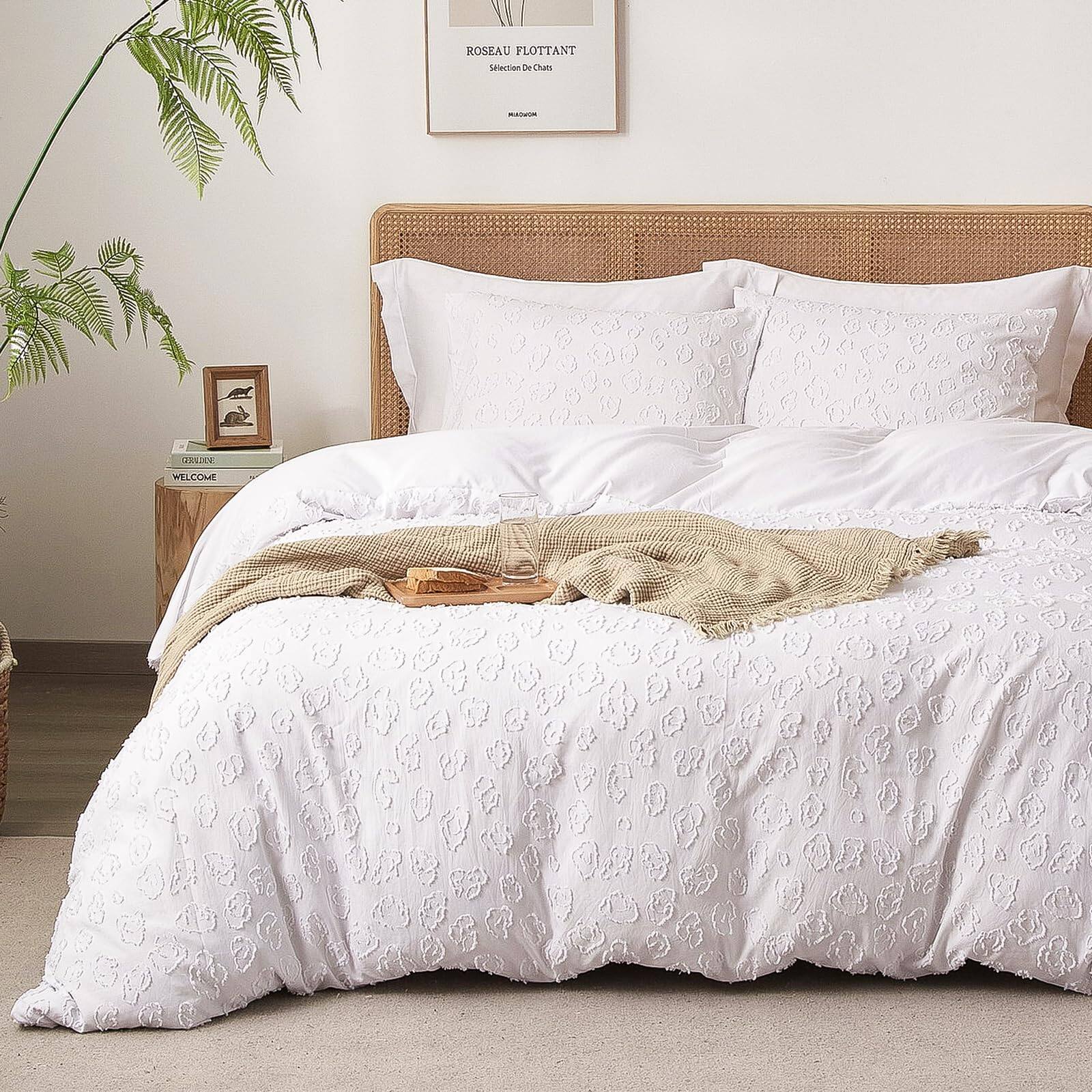 05 - White Leopard (No Comforter)-King (104"x90")