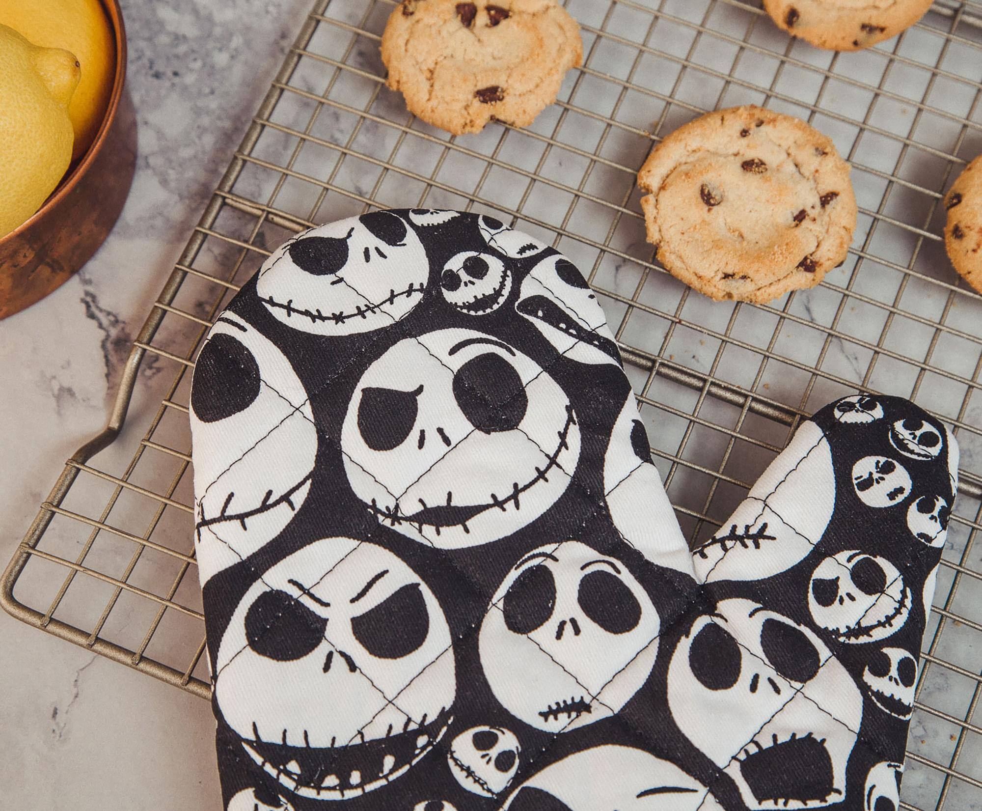 Alt View 10. Disney - Disney The Nightmare Before Christmas Jack Faces Kitchen Oven Mitt Glove - Black.