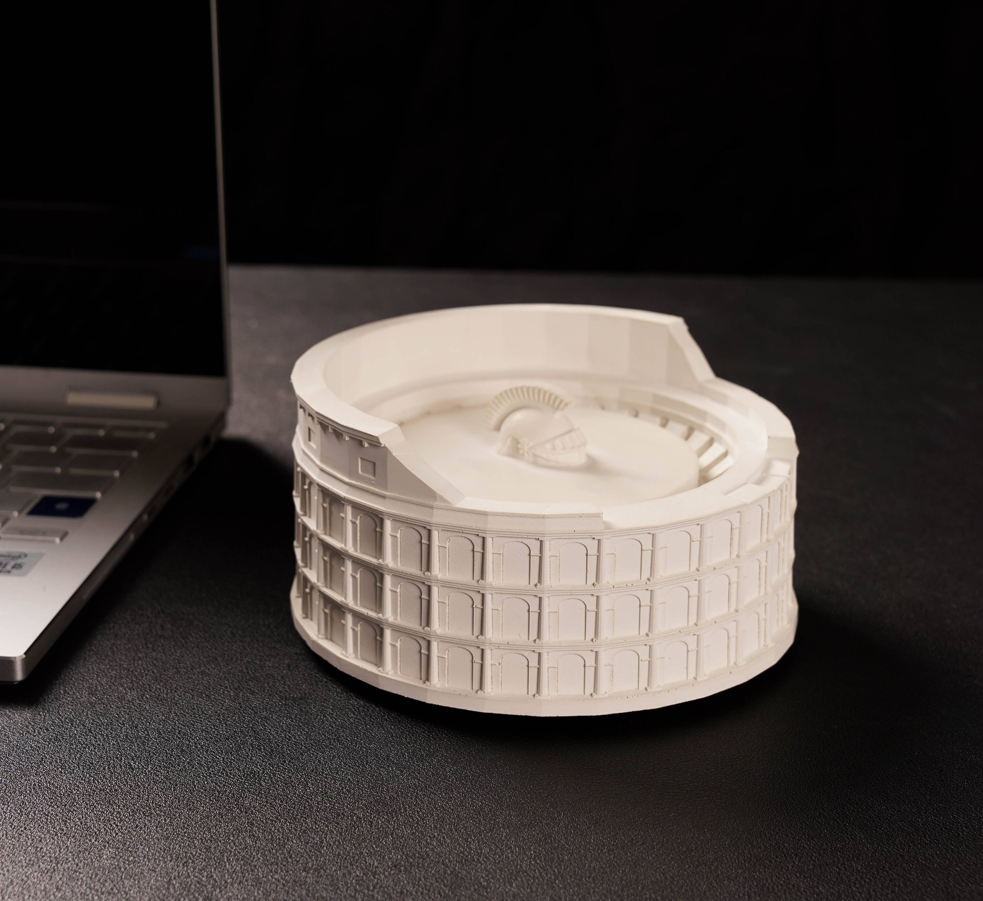 Angle. VIVZONE - Colosseum Tabletop Fire Pit Ashtrays - White.