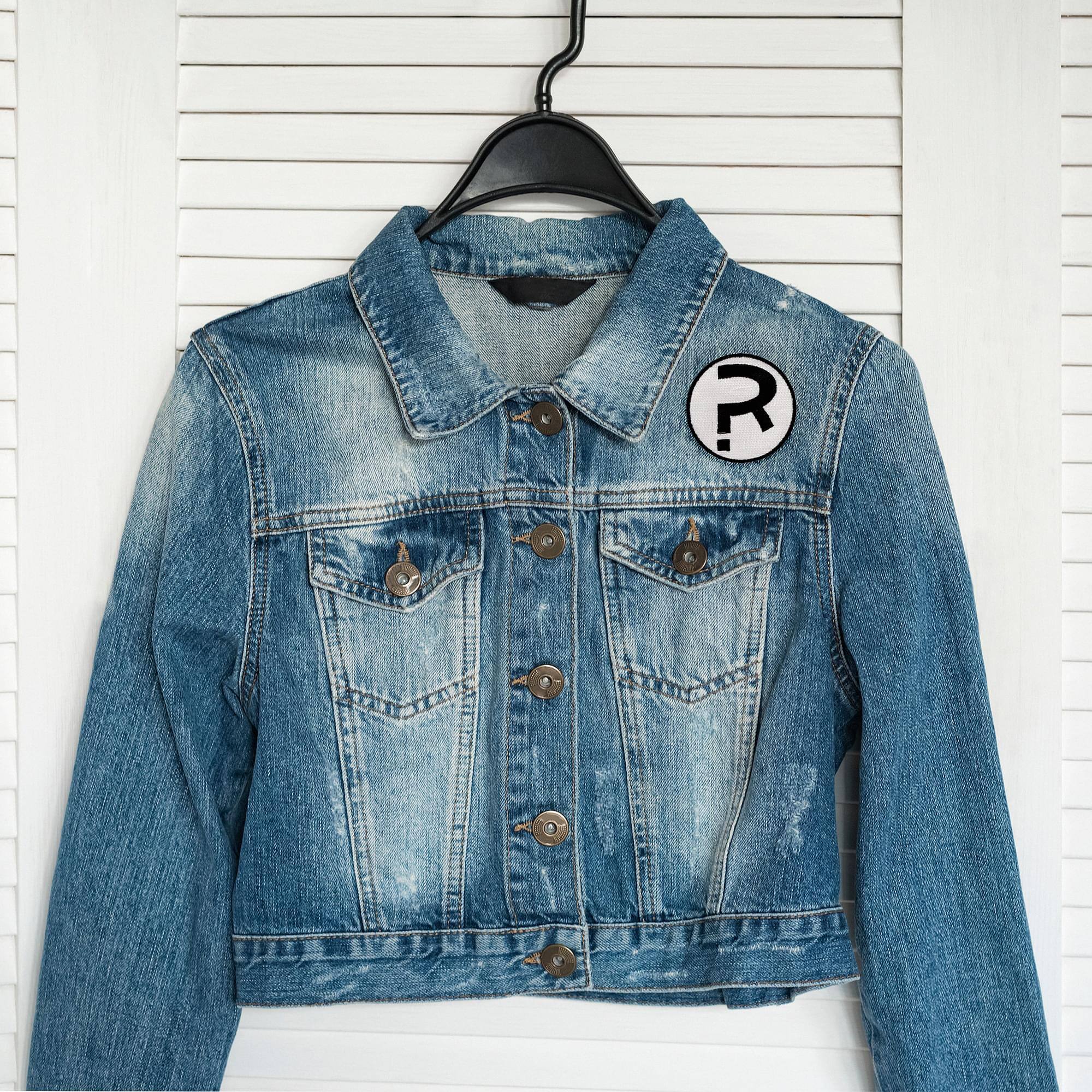 Alt View 2. Dark Horse Comics - Umbrella Academy 2.5" Fabric Patch: Rumor's Emblem - White.