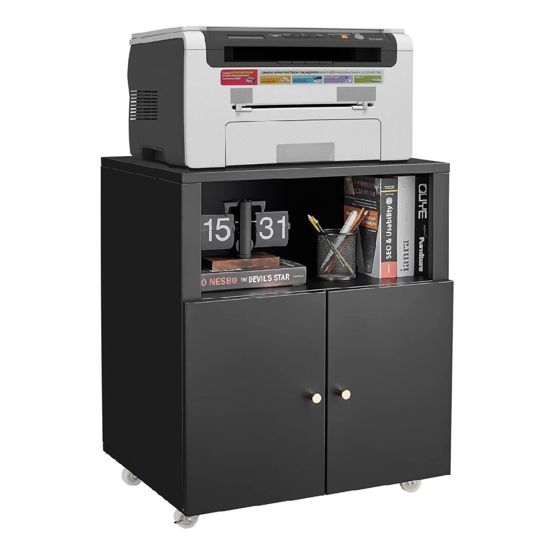 Sure, here is the corrected and grouped text from the image:

- "15 31"
- "THE DEVIL'S STAR"
- "J. NESBO"
- "OLITE"
- "SEO & Usability"
- "ianra"
- "Purniture"