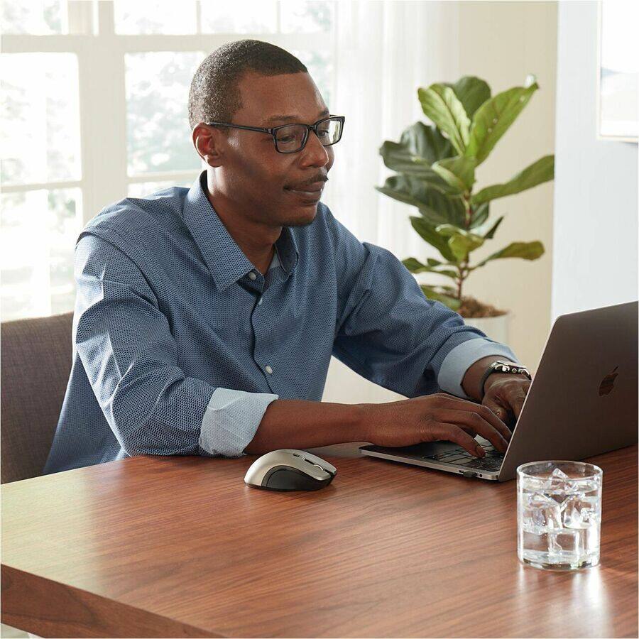 Alt View 1. Verbatim - Verbatim USB-C™ Wireless Blue LED Mouse - Graphite - Blue LED/Optical - Wireless - Radio Frequency - 2.40 GHz - Graphite.