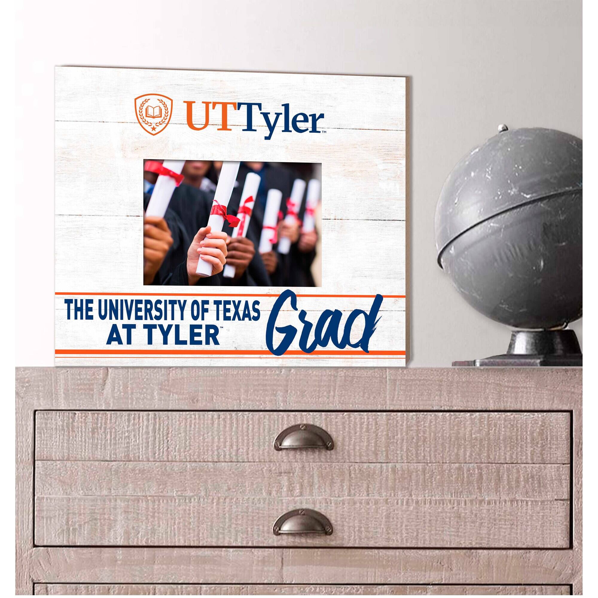 UTTyler  
THE UNIVERSITY OF TEXAS AT TYLER  
Grad