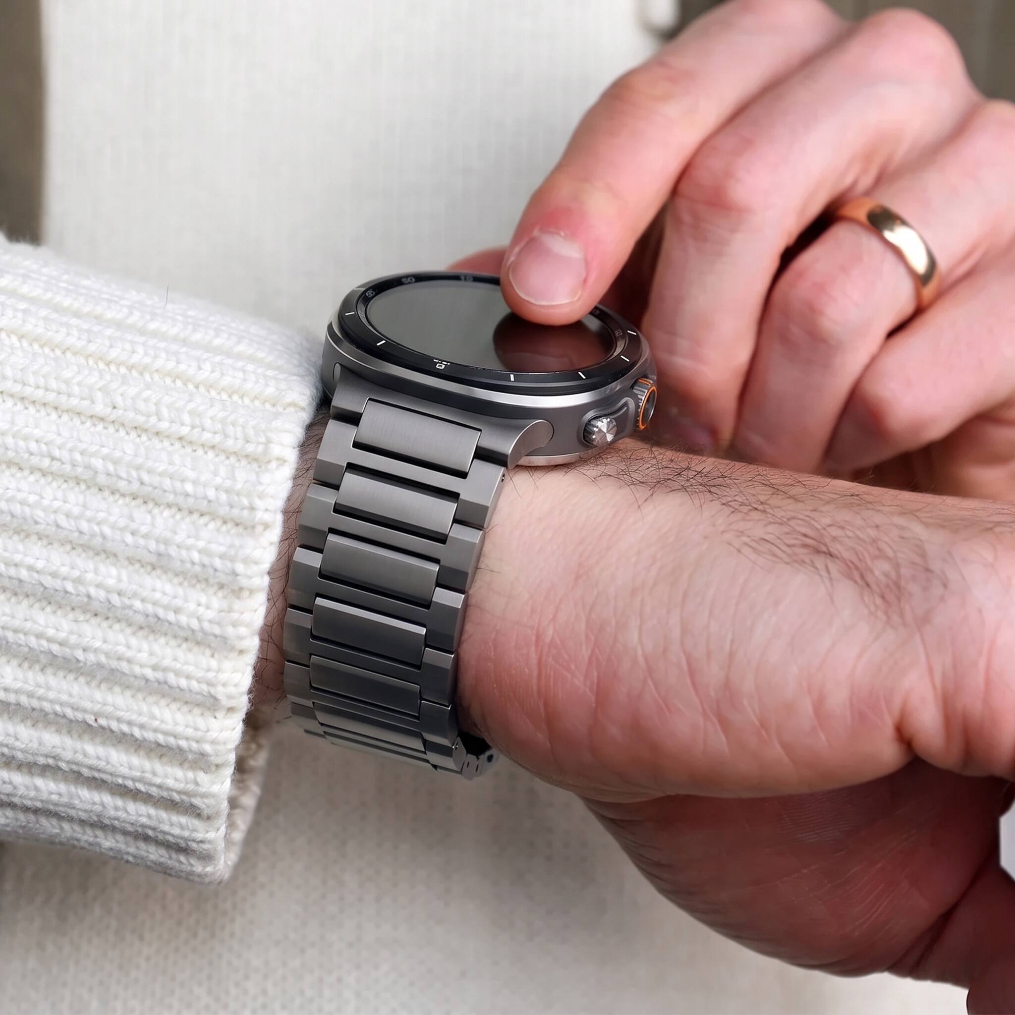 Alt View 3. Ultra Supply Co - Titan G4 Titanium Band for Galaxy Watch Ultra 2 / Ultra 47mm - Silver.