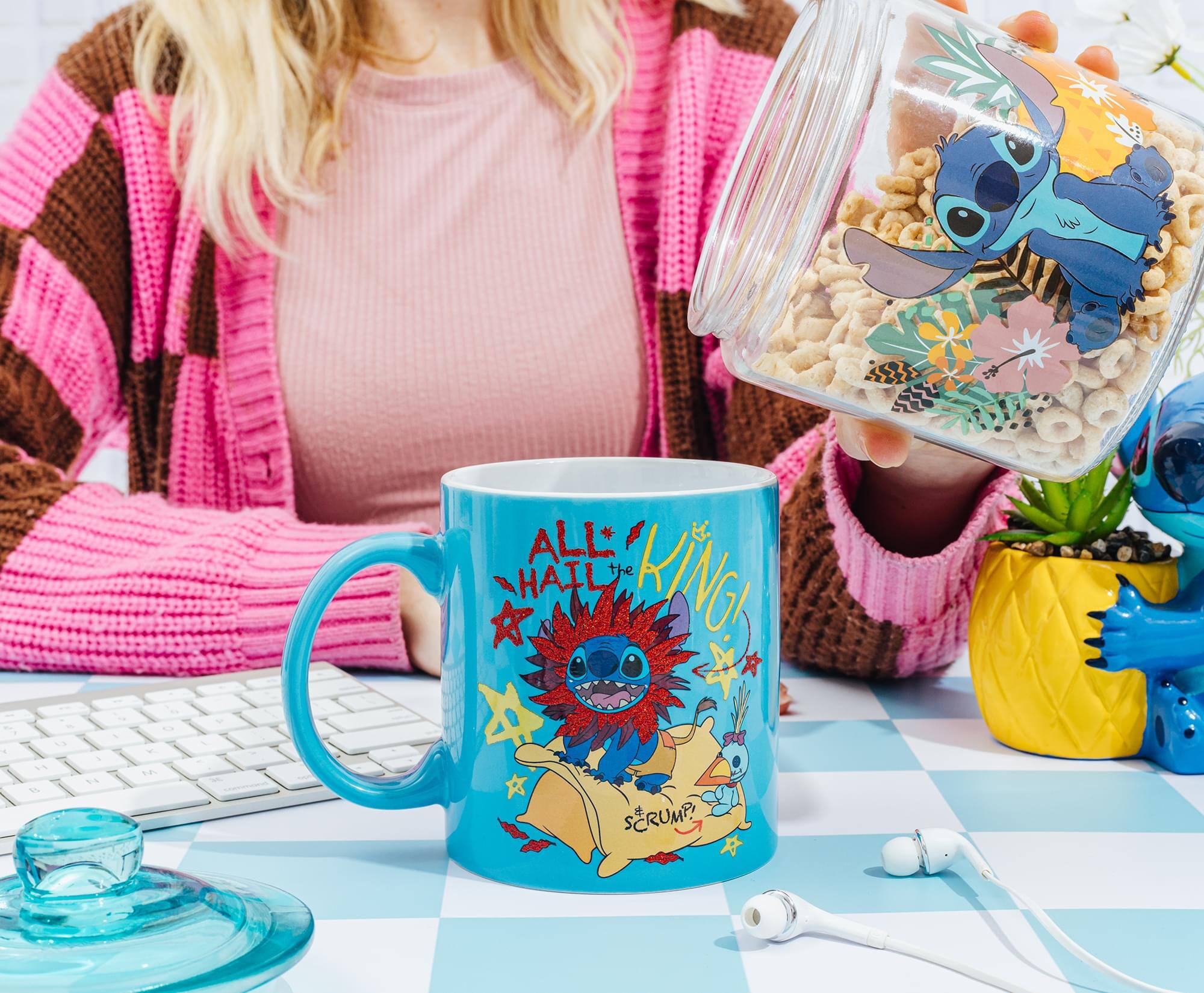 #1 - S 1.14 - ALL the HAIL X SRUMP!

ALL the HAIL the KING! SRUMP!