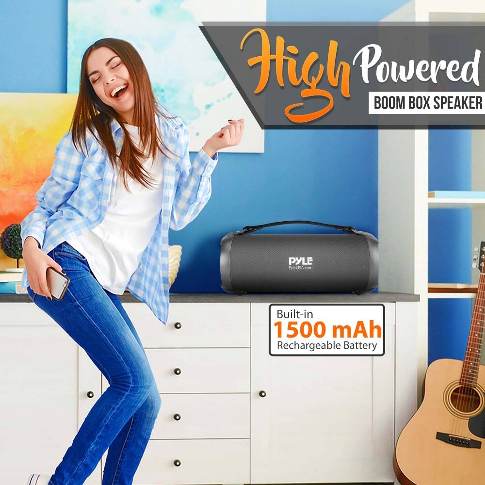 High Powered  
BOOM BOX SPEAKER  

PYLE  
PyleUSA.com  

Built-in  
1500 mAh  
Rechargeable Battery