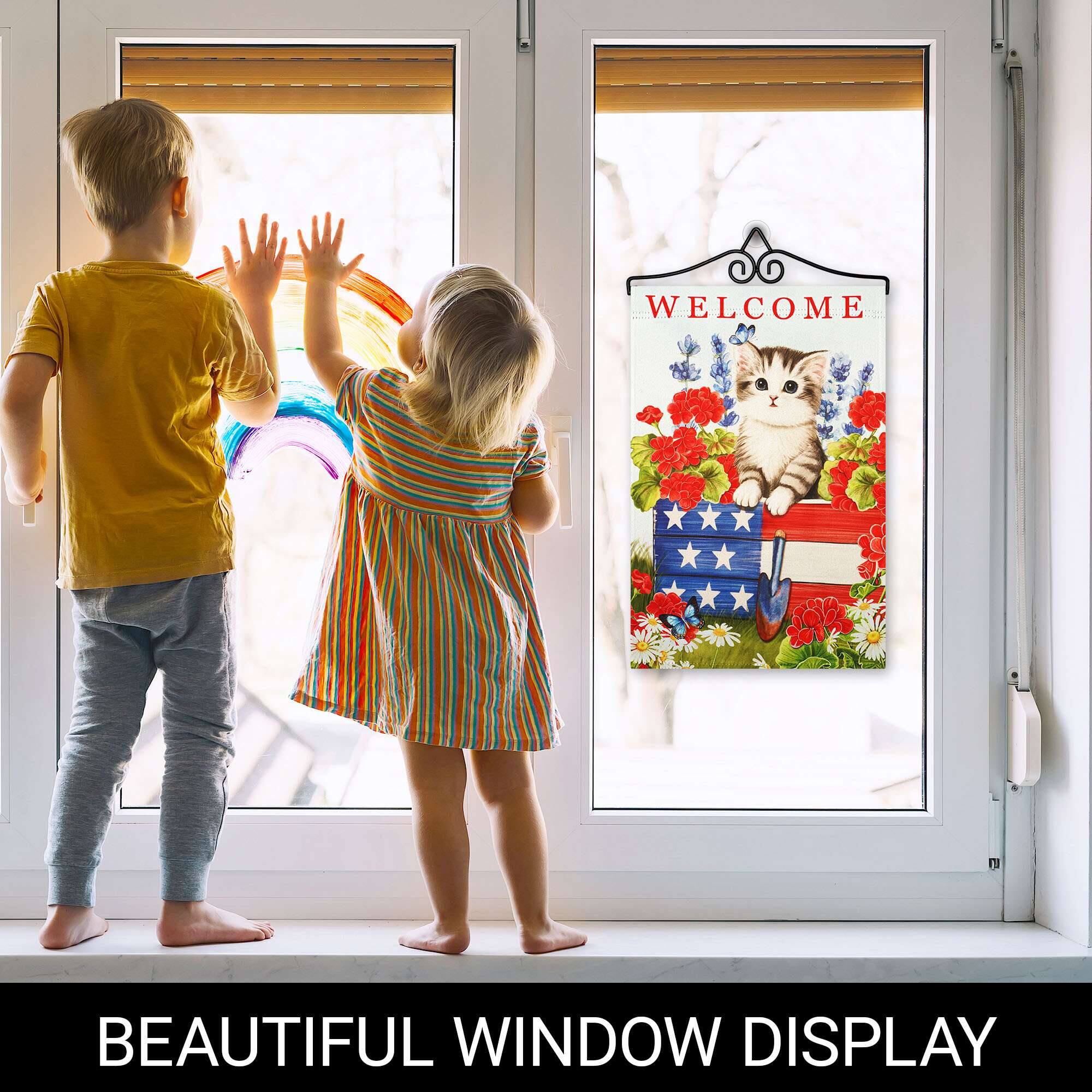 WELCOME  
BEAUTIFUL WINDOW DISPLAY