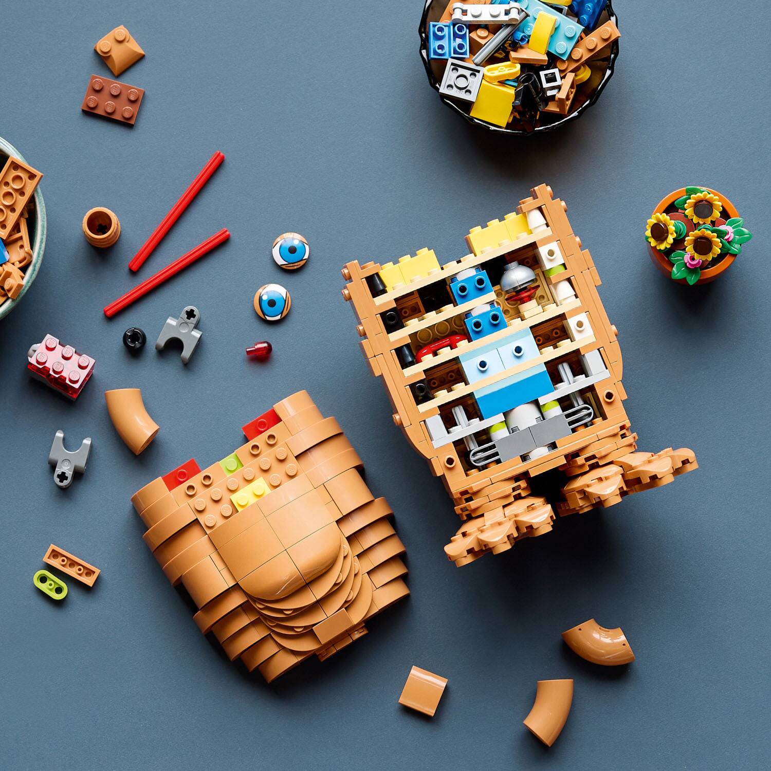 Alt View 12. LEGO - Ideas E.T. the Extra-Terrestrial 21370.