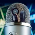 Alt View 13. Blue Microphones - Blue Yeti Professional Multi-Pattern USB Condenser Microphone - Silver.