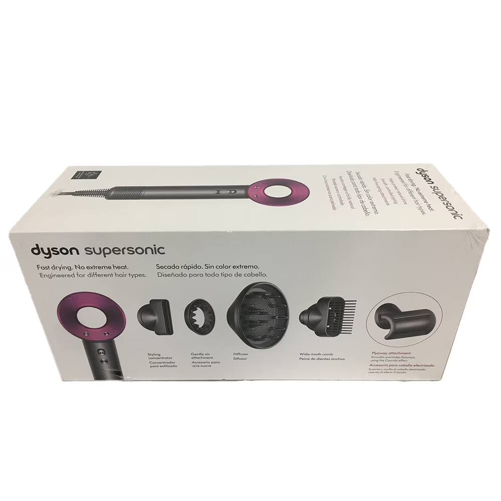 dyson supersonic  
Fast drying. No extreme heat.  
Secado rápido. Sin calor extremo.  
Engineered for different hair types.  
Diseñado para todo tipo de cabello.  

dyson Neat  
supersonic  
brutimate  
Lorcareate p cutado  
Taute - uschmara  
Accesorio i - fu  
Etar Wite-s  
con Pa e  
ches Flewer  
- Accesorio cotulo nnecd