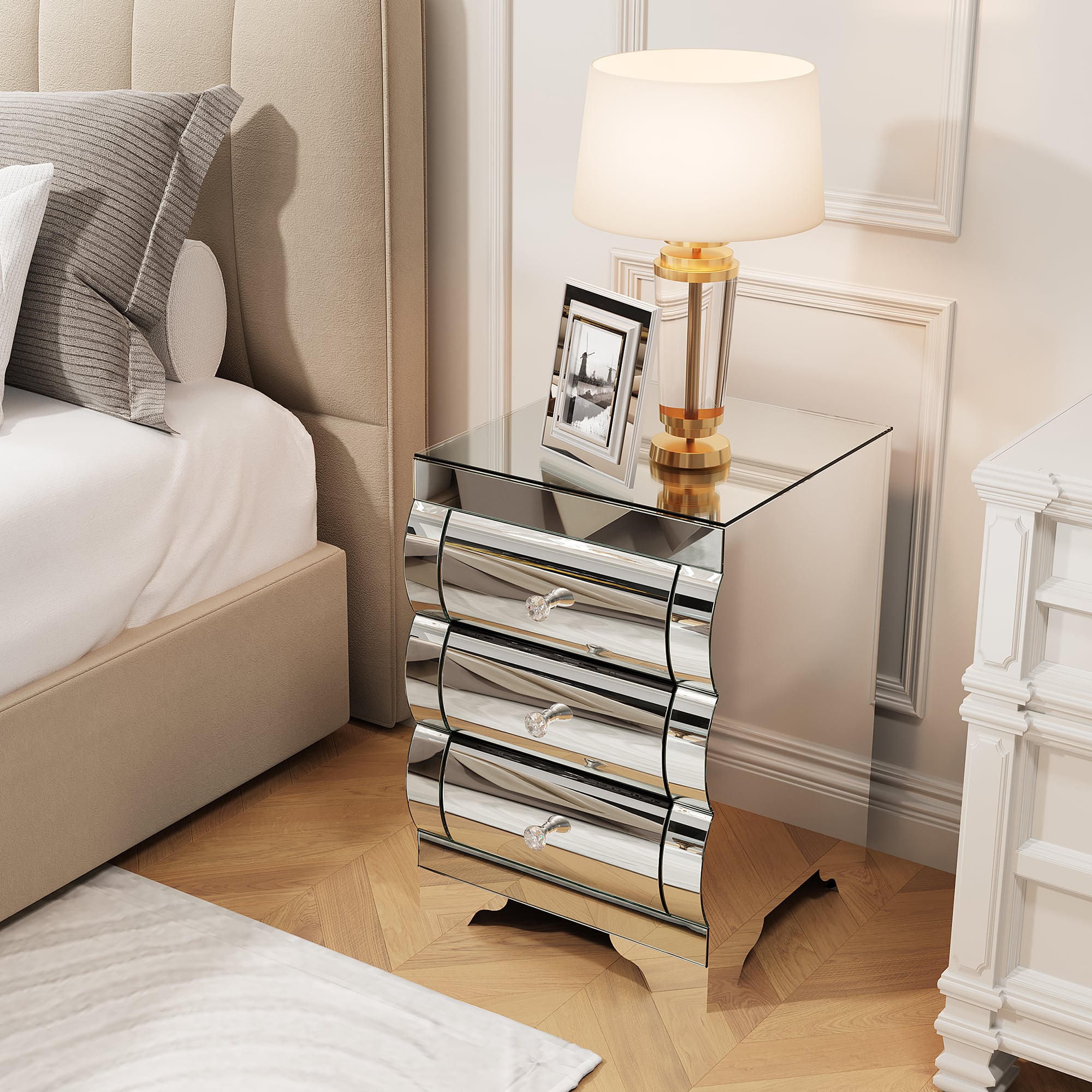 Tiramisubest - Modern Mirrored Nightstand with 3 Drawers, Bedside Table for Bedroom and Living Room, Finish - Silver