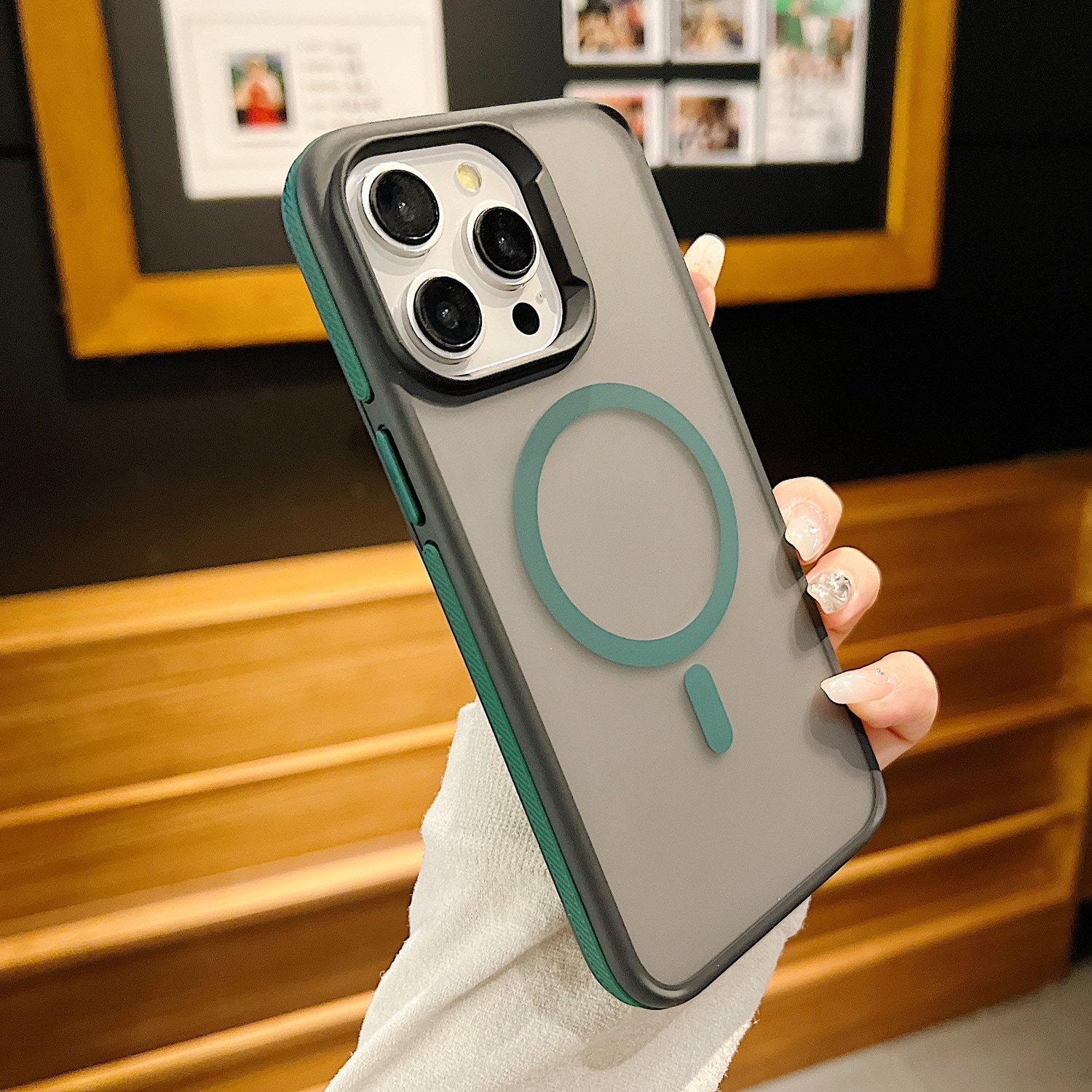 UUCOVER - Magnetic Phone Case For Apple iPhone 16 Pro Max, Shockproof MagSafe Compatible Slim Matte Frosted Translucent Hard Cover - Darkgreen price history on PriceWatchPro