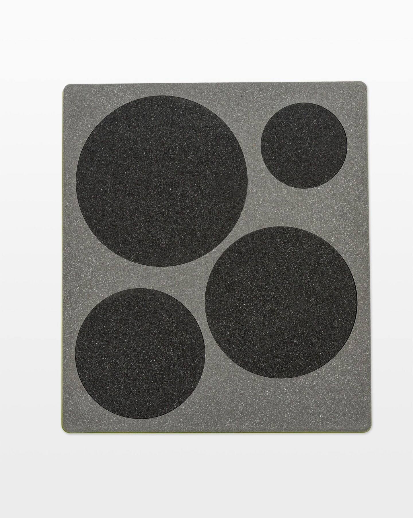 Left. AccuQuilt - GO! Big Circle-4, 6", 7", 8" Die - Multicolor.