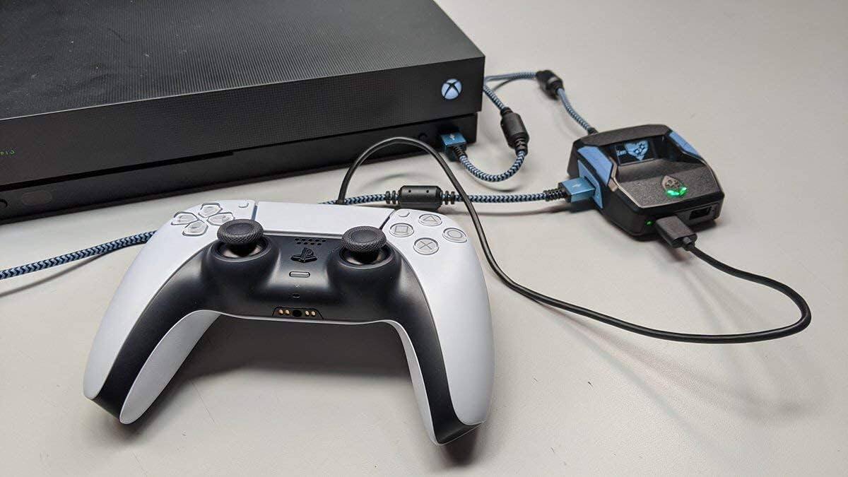 Left. Collective Minds - Cronus Zen Controller Emulator MOD Scripting & Macros for Xbox 360|One|S|X, PlayStation 3|4|5 Nintendo Switch 1 & 2 & PC - Black.