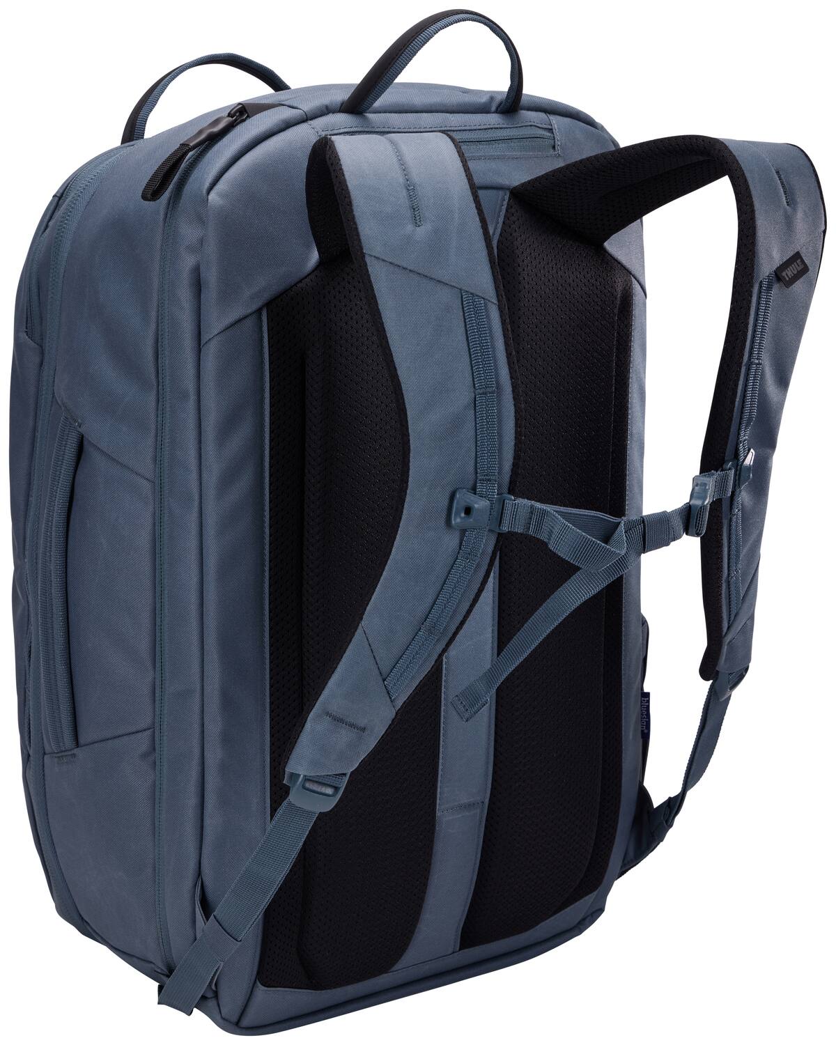 Angle. Thule - Aion Backpack 40L - Dark Slate.