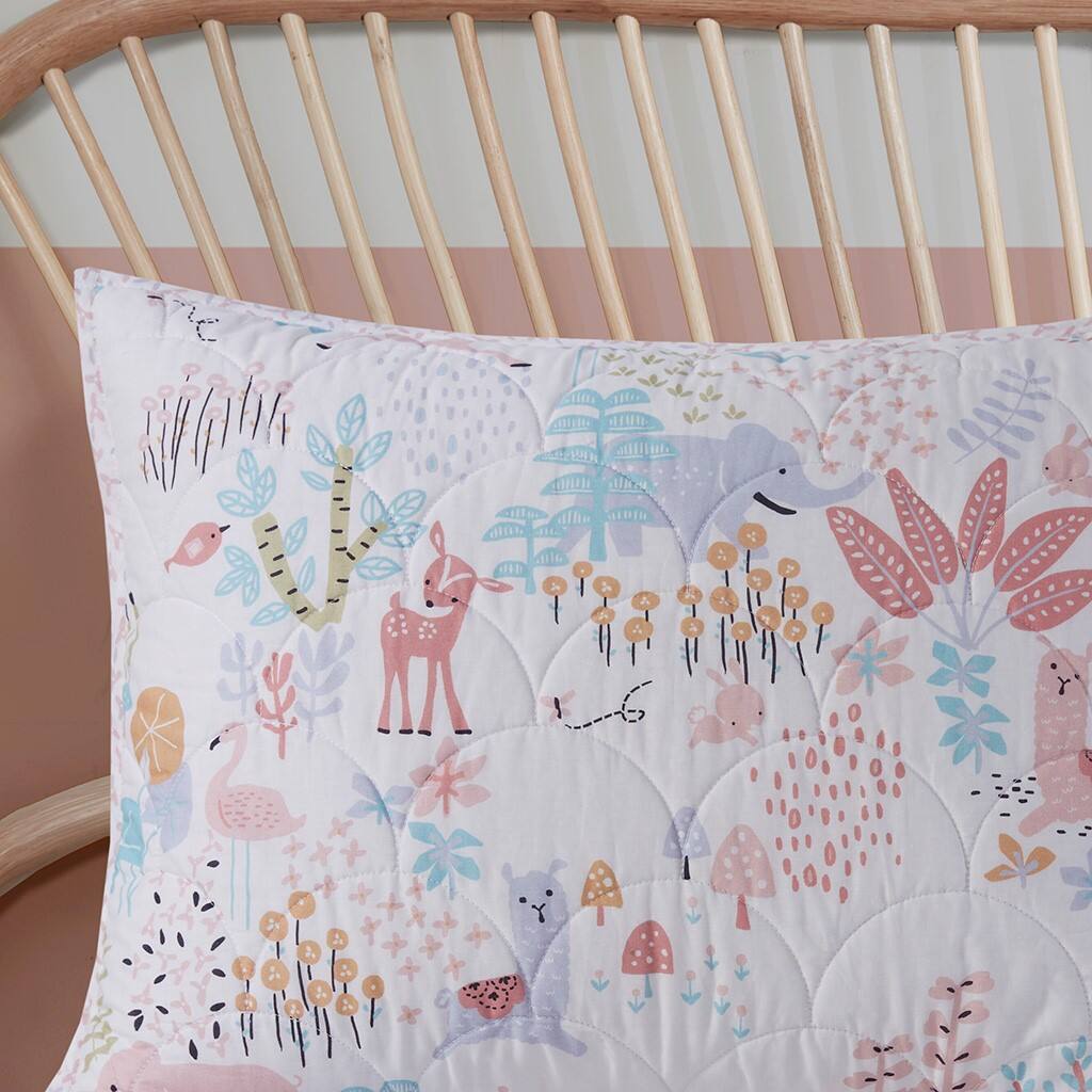 Alt View 2. Gracie Mills - Gracie Mills Illyria Animals Reversible Cotton Quilt Set - Blush.