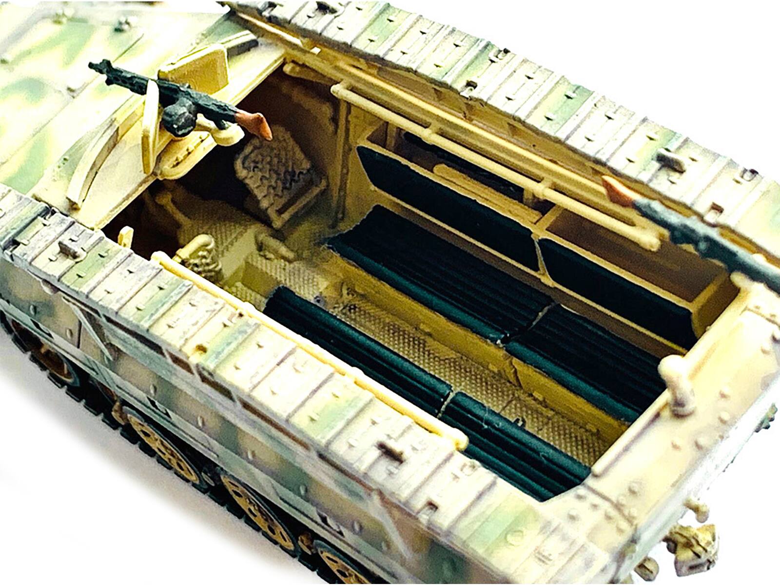 Left. Dragon Models - German Sd.Kfz. 251/7 Ausf.D Pionierpanzerwagen Armored Vehicle NEO Dragon Armor Series 1/72 Plastic Model - Multi.