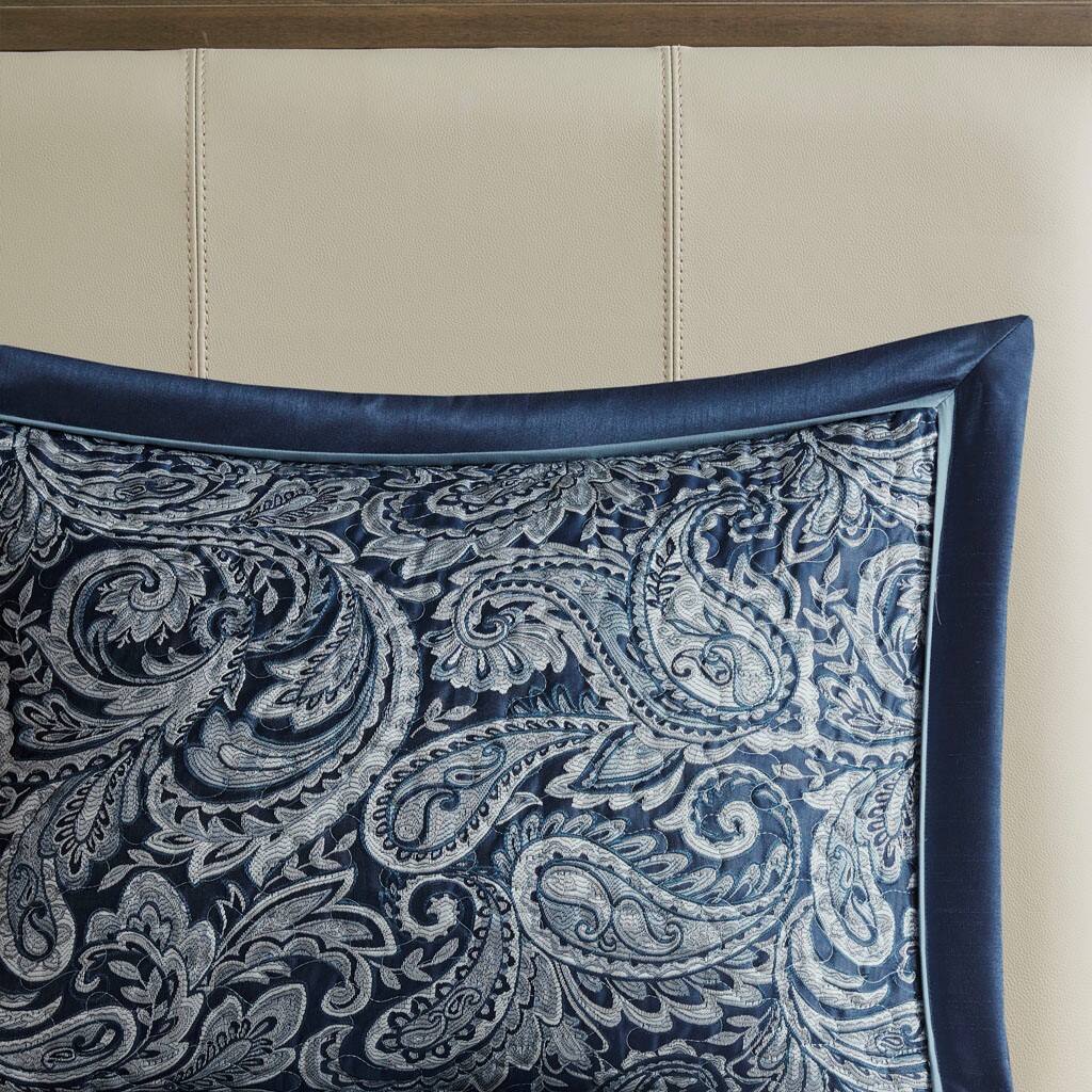 Alt View 4. Gracie Mills - Gracie Mills Thornton 5-Piece Reversible Jacquard Bedspread Set with Throw Pillows - Navy.
